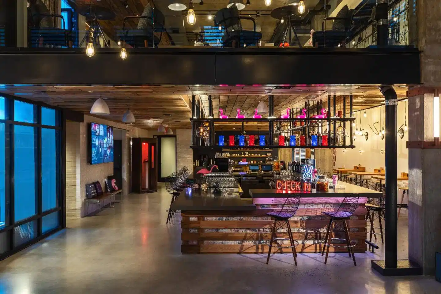 Moxy Washington, DC Downtown Bar