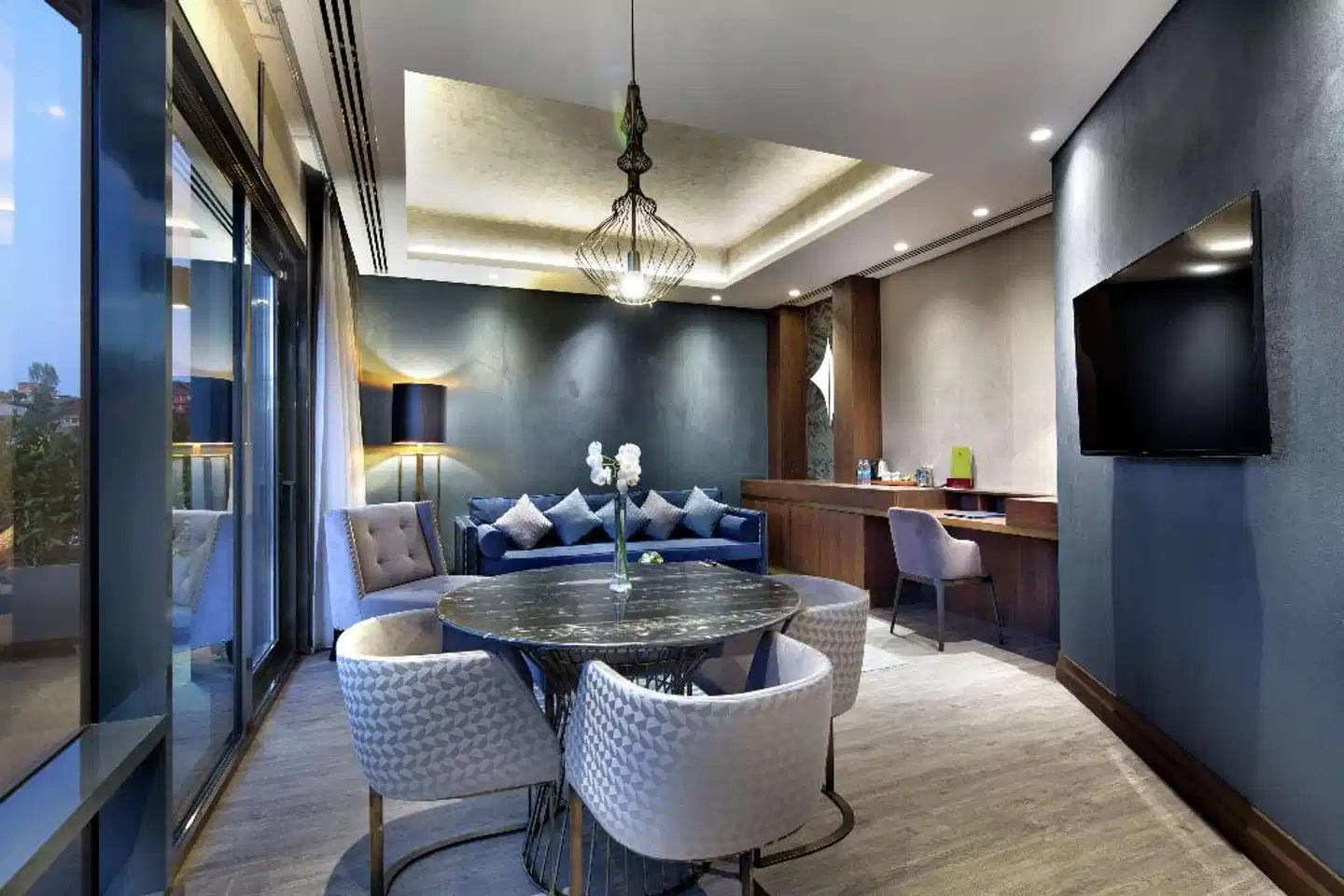 DoubleTree by Hilton Istanbul - Piyalepasa Lobby