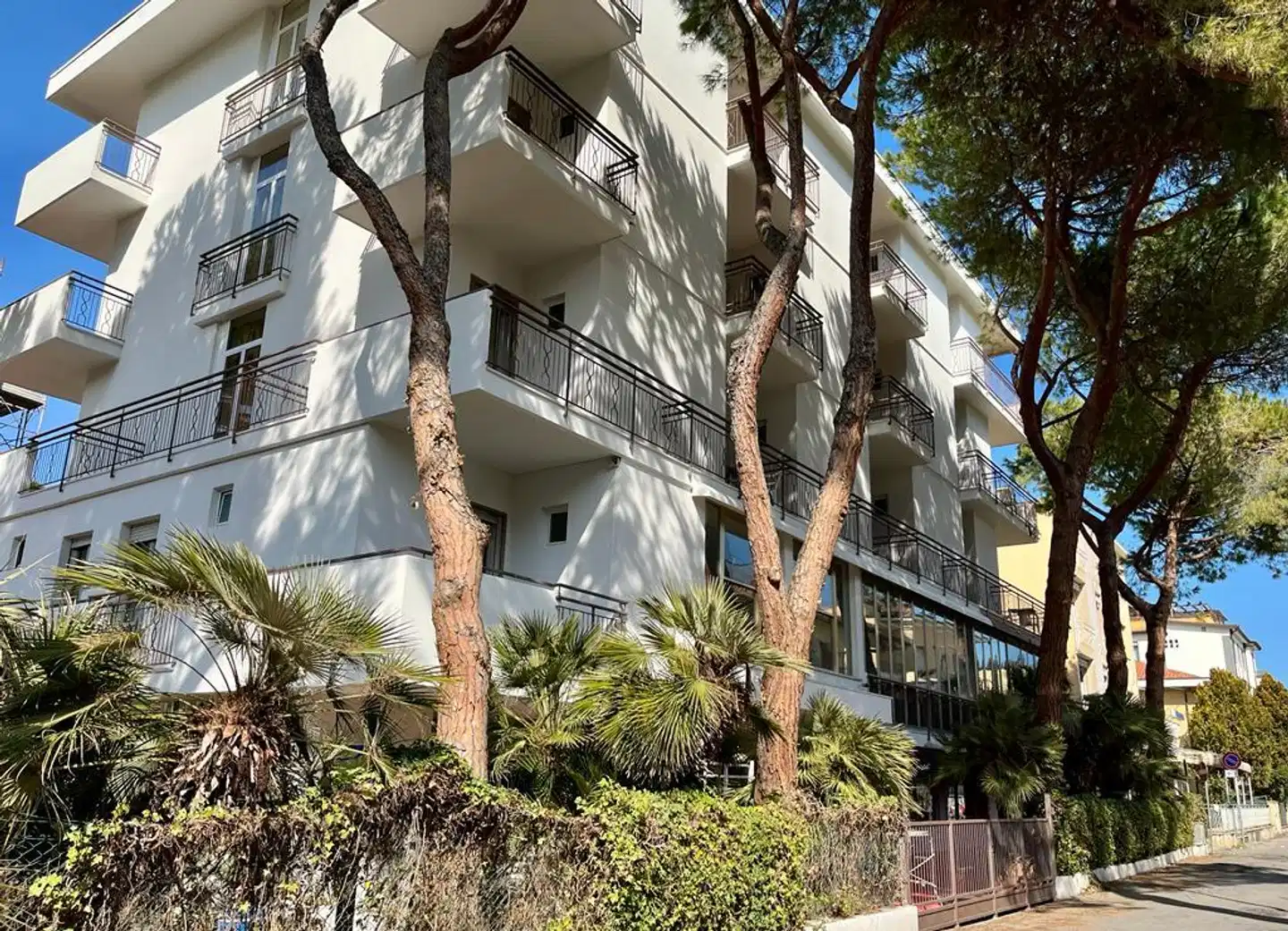 Aura Living Hotel Aussenansicht