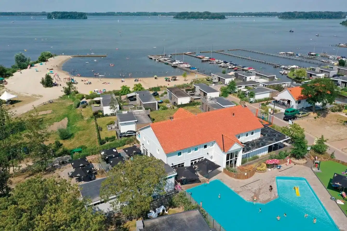 EuroParcs Resort Veluwemeer Aussenansicht