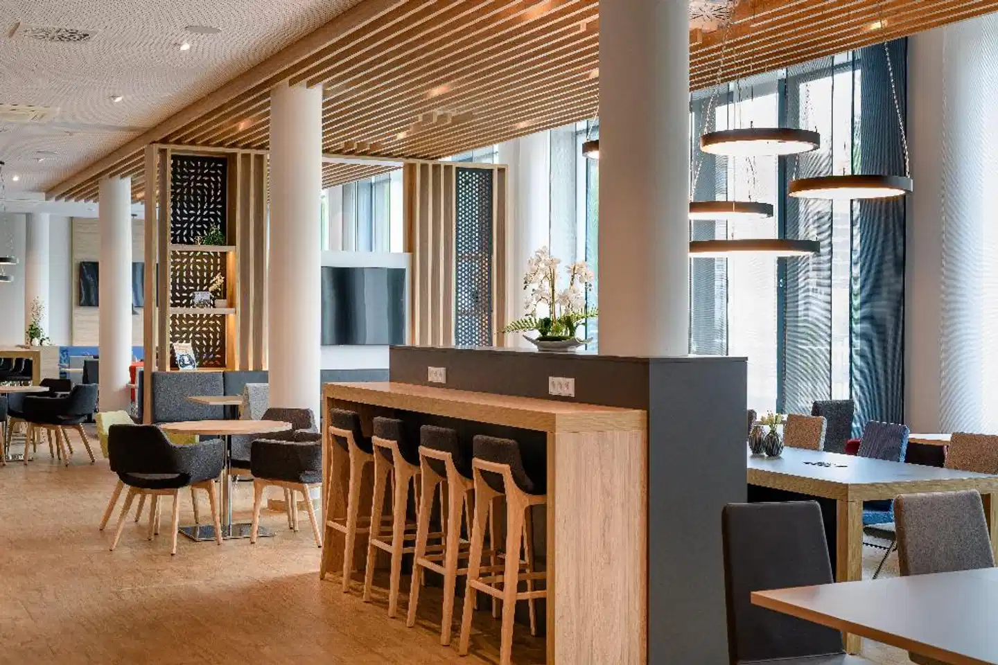 Holiday Inn Express Fulda Bar