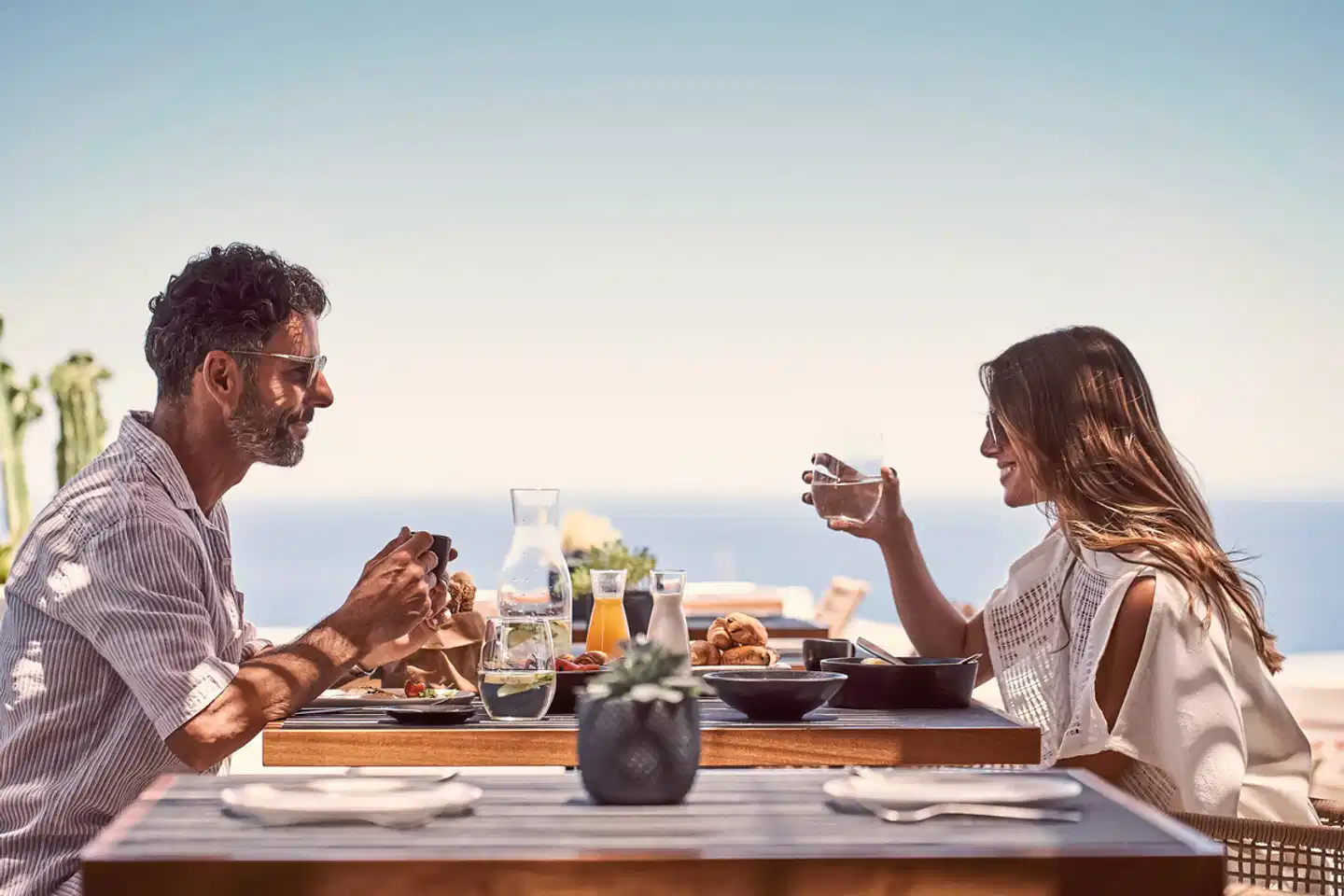 Magma Resort Santorini, Part of the Unbound Collection by Hyatt Personen