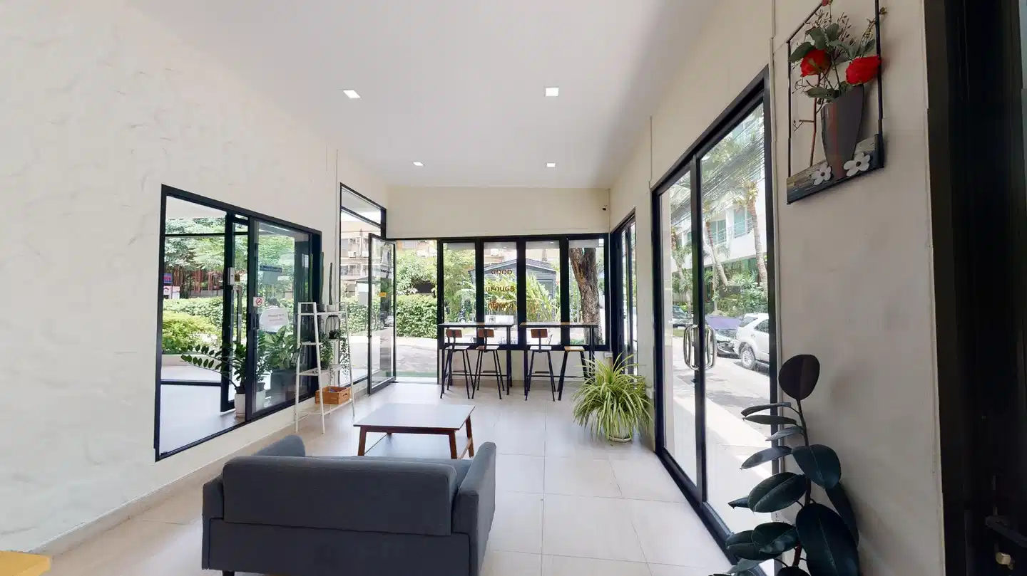 The Shade Residence Lobby