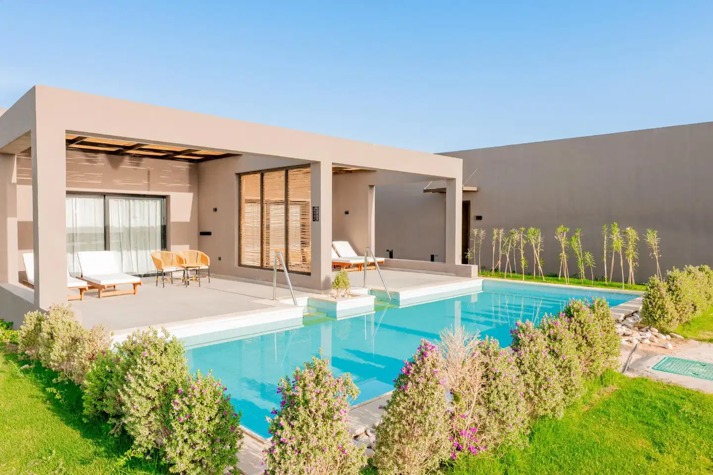 Sentido Naga Bay POOL