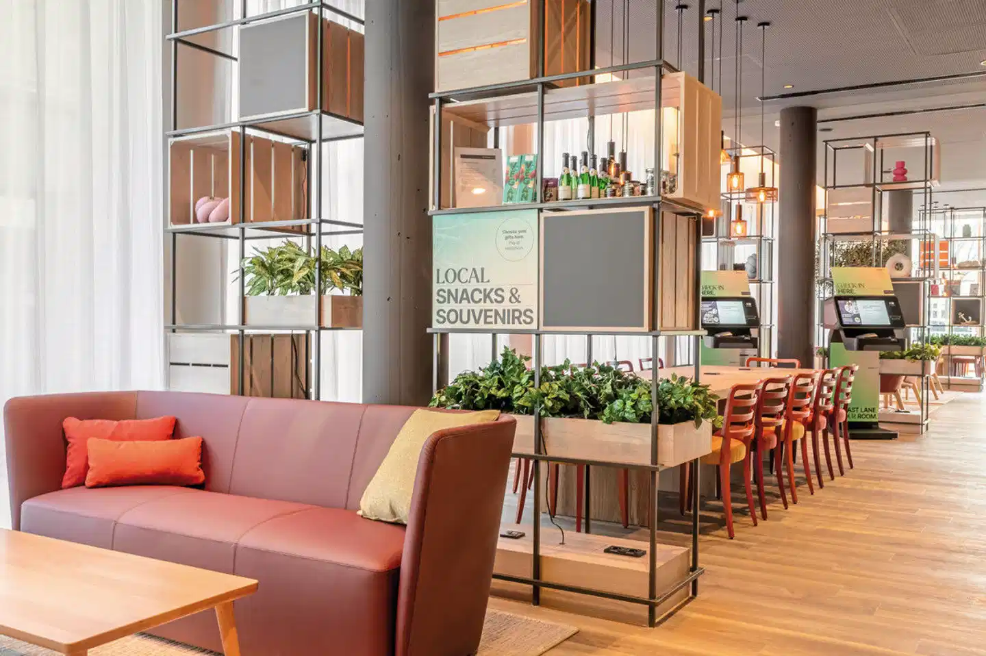 IntercityHotel Lübeck Lobby