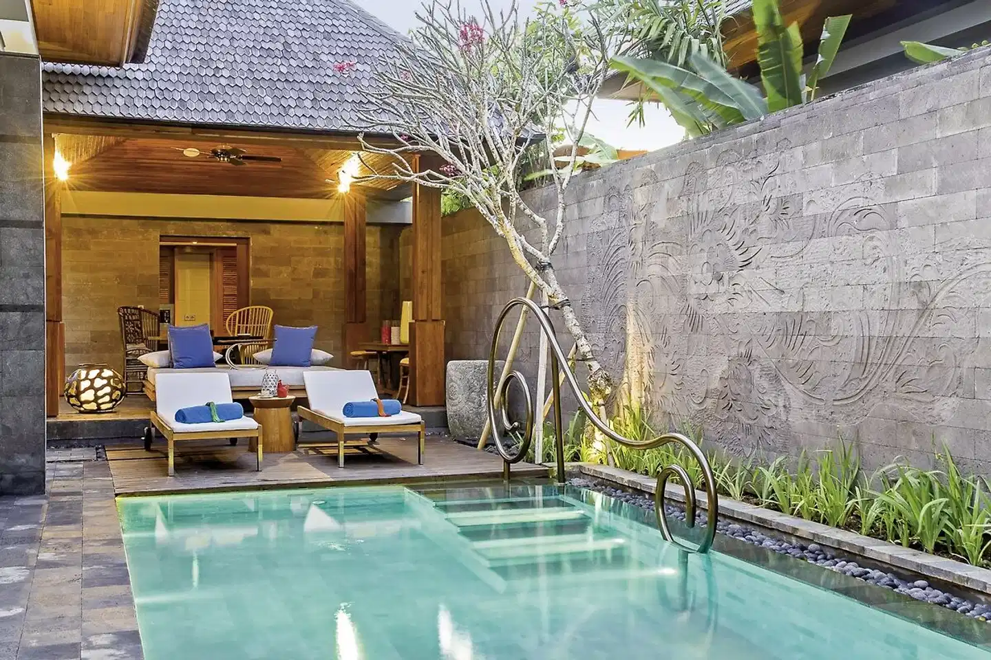 Hotel Indigo Seminyak Bali Beach Hallenbad