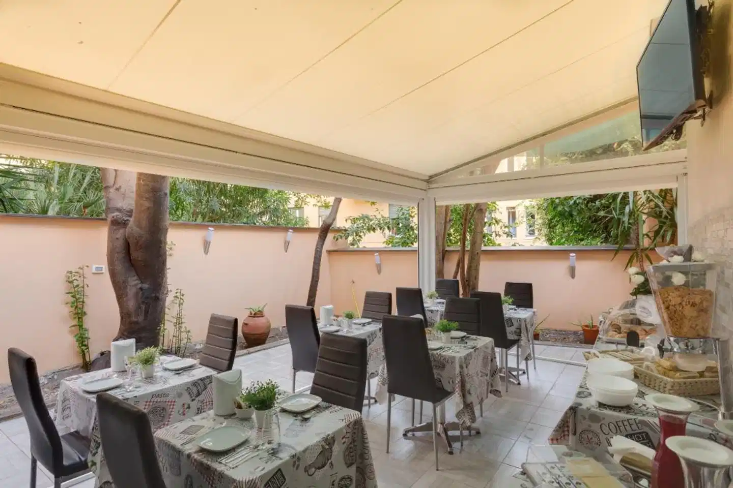 Excellence Suite Restaurant