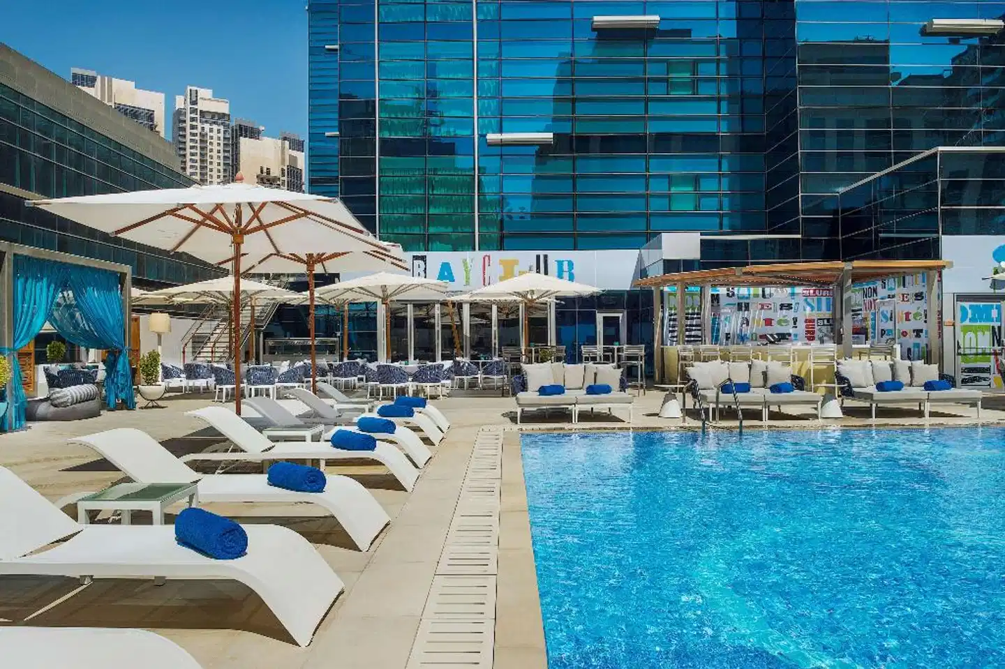 DoubleTree by Hilton Dubai - Business Bay Pool