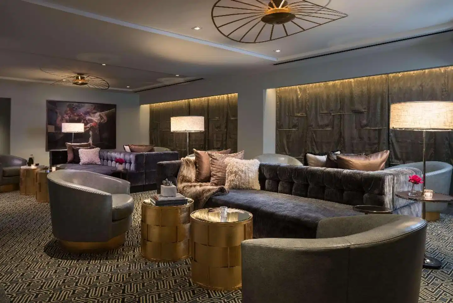 The Troubadour Hotel New Orleans, Tapestry Collection by Hilton Lobby