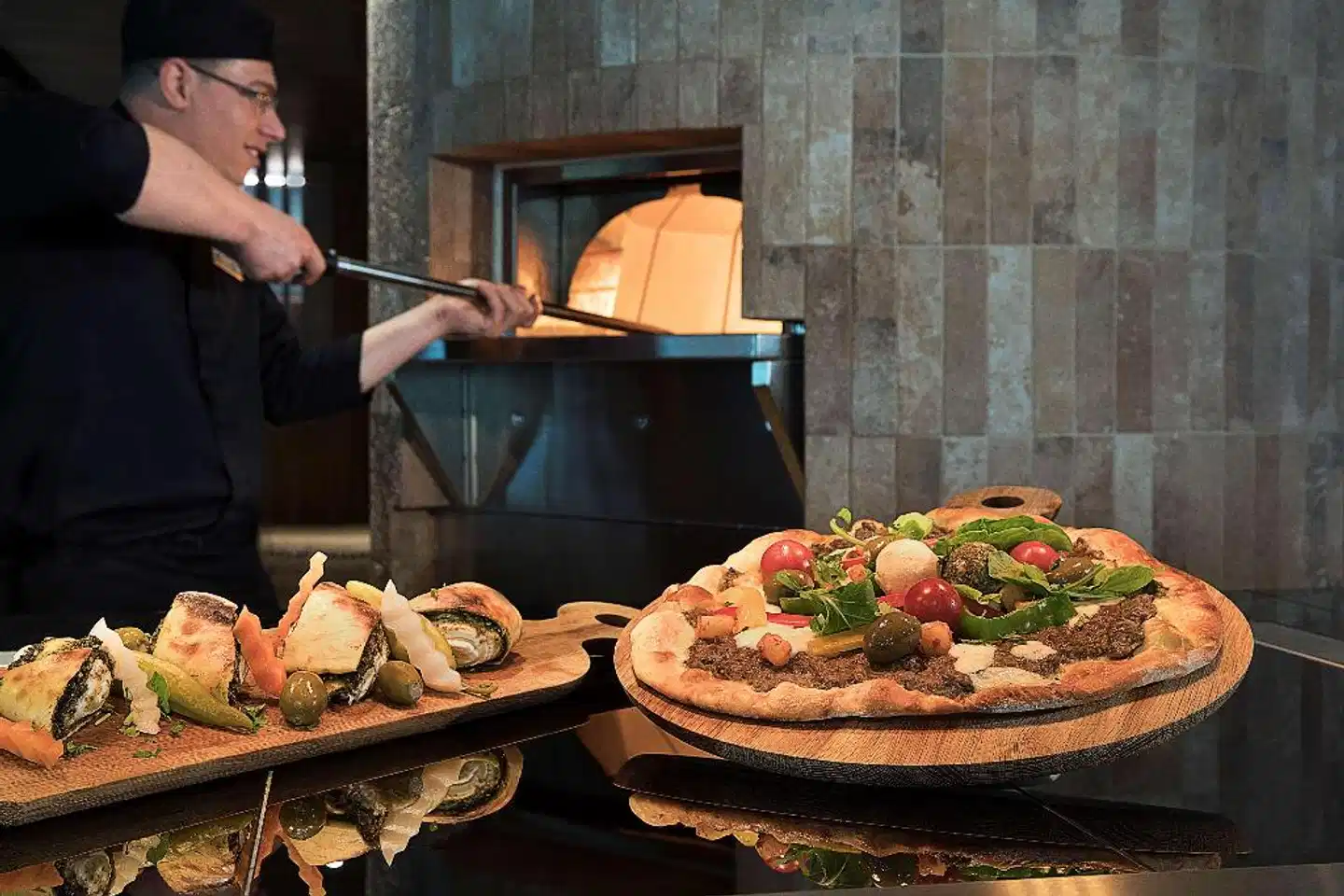 DoubleTree by Hilton Dubai - Business Bay Restaurant