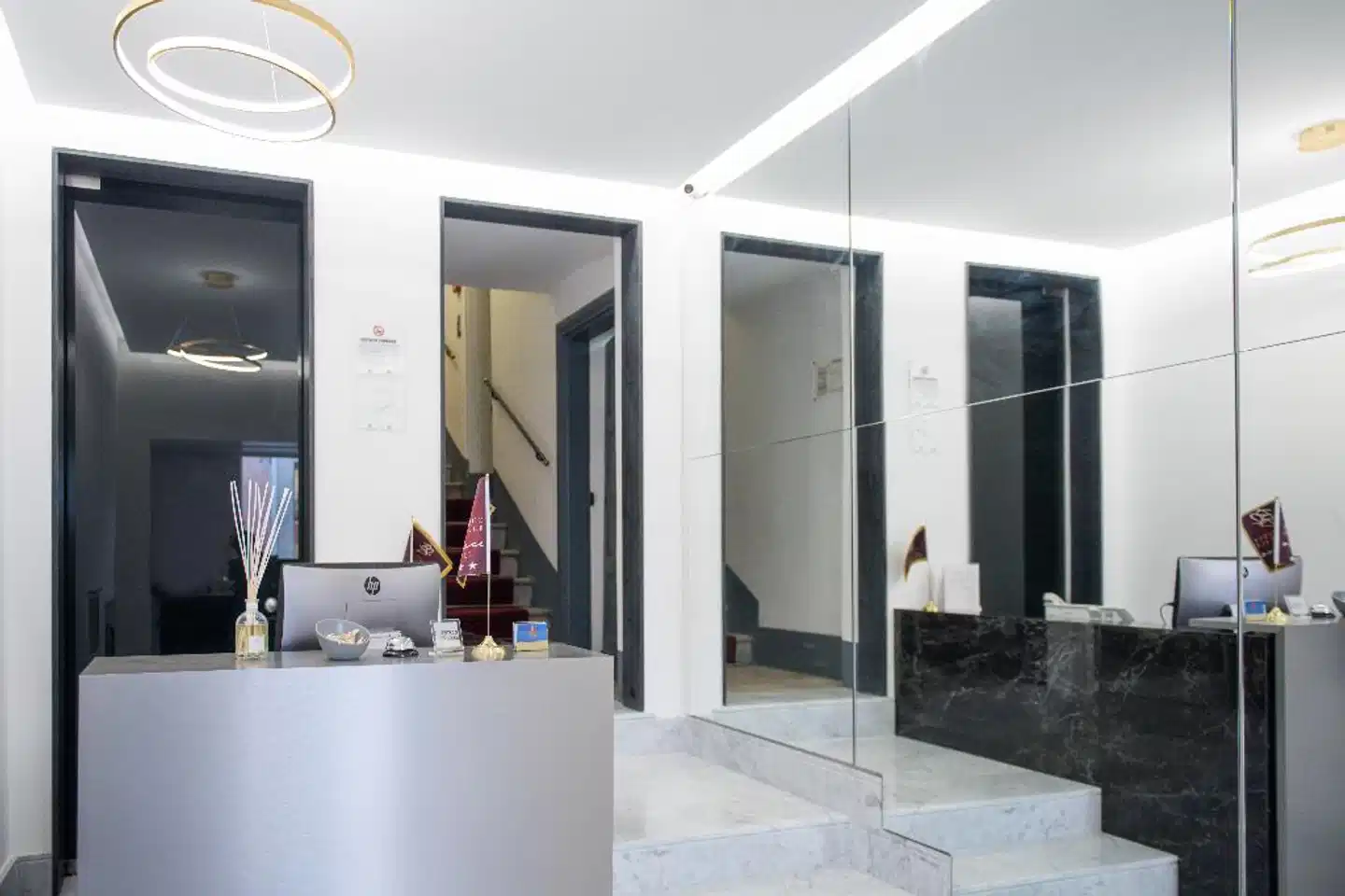 Boutique Centrale Palace Lobby