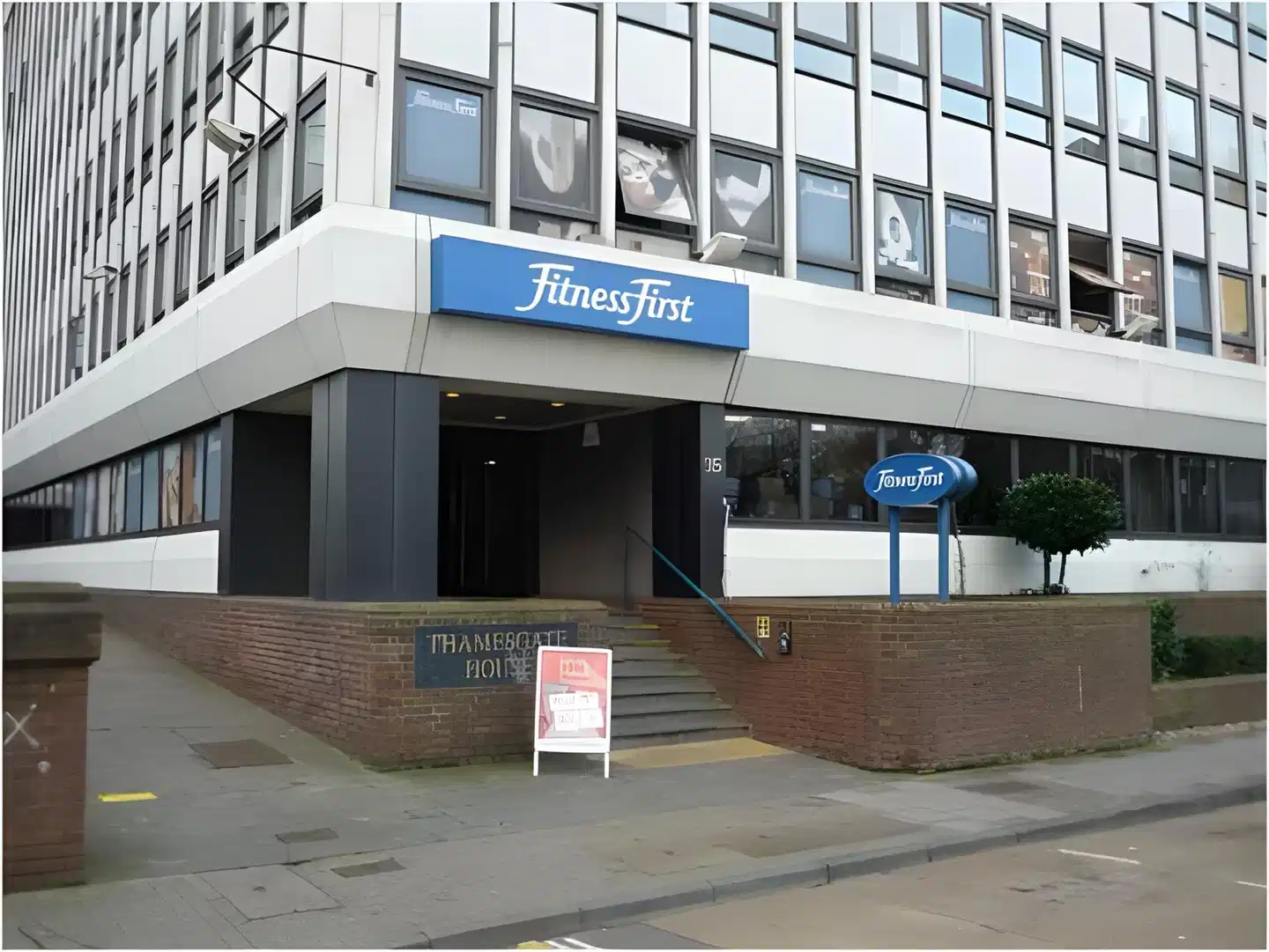 Meridian Apartment Suites Aussenansicht