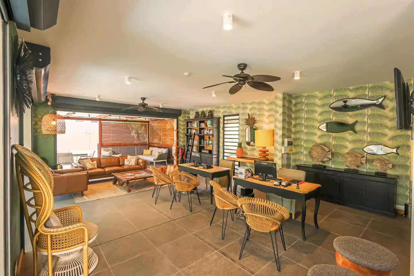 Marguery Villas Conciergery & Resort Lobby