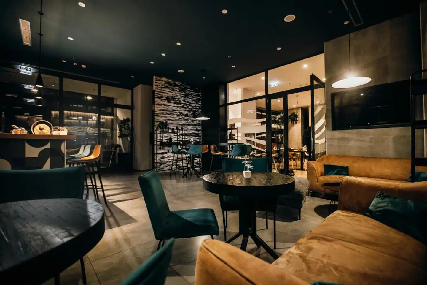 Marvie Hotel & Health Lobby