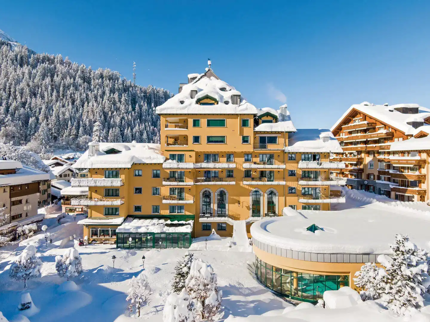 Hotel Vereina Aussenansicht