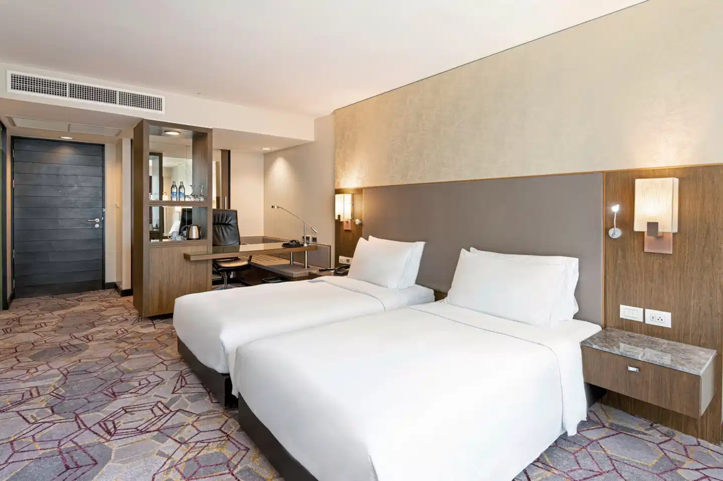 Radisson Suites Bangkok Sukhumvit Wohnbeispiel
