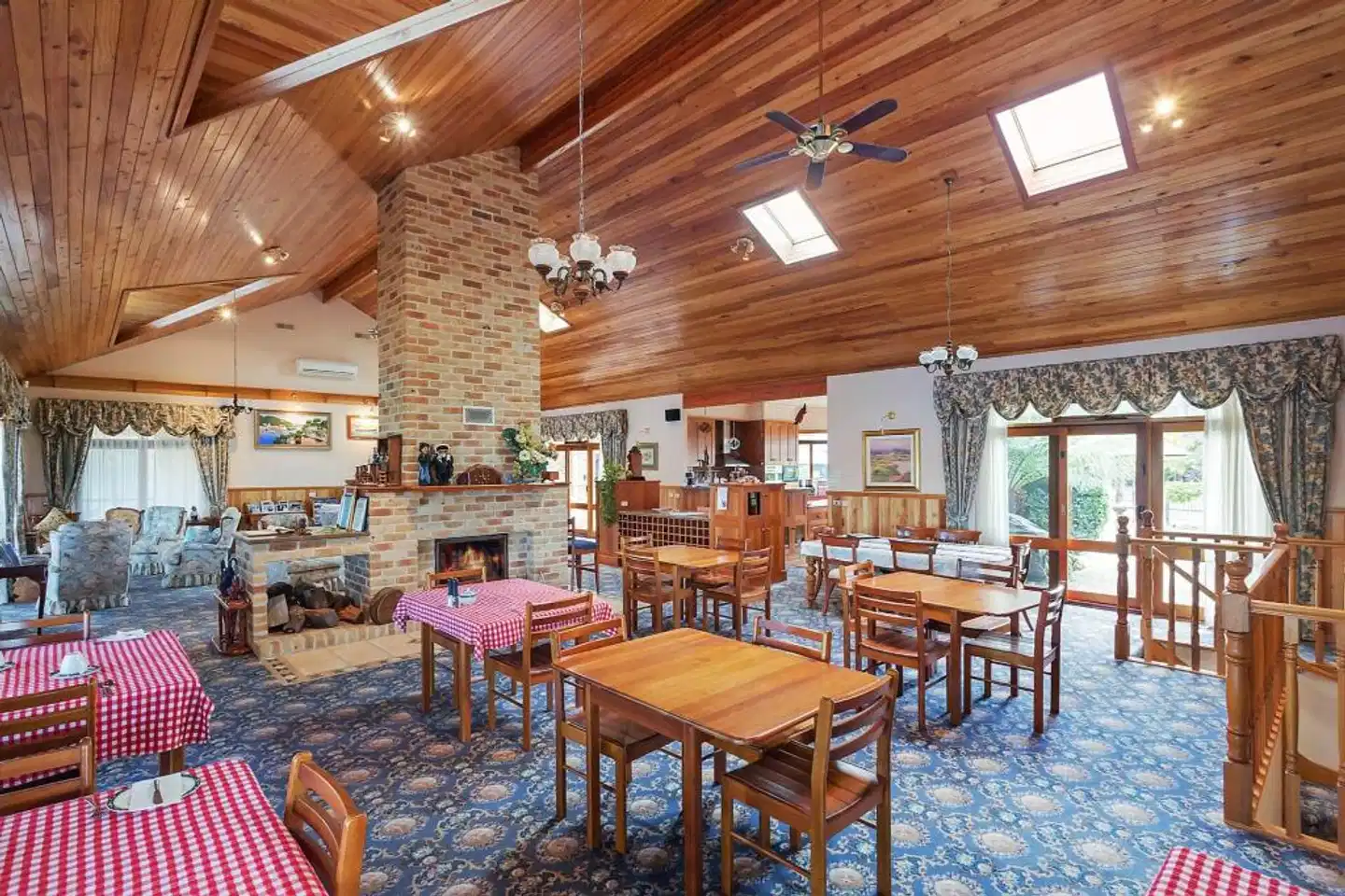 Robyns Nest Restaurant