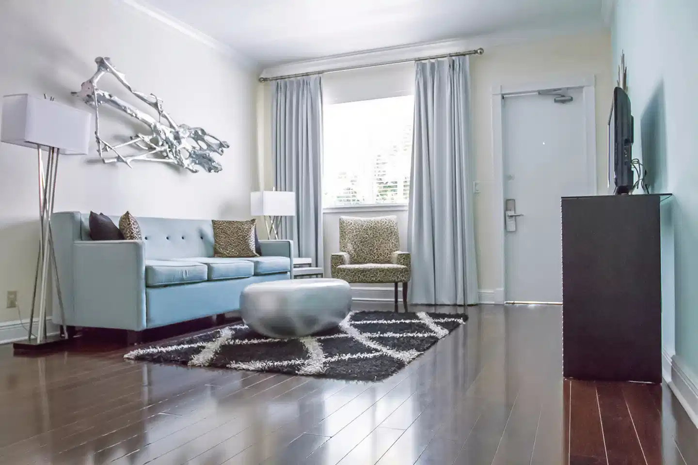 Dorchester Suites Wohnbeispiel