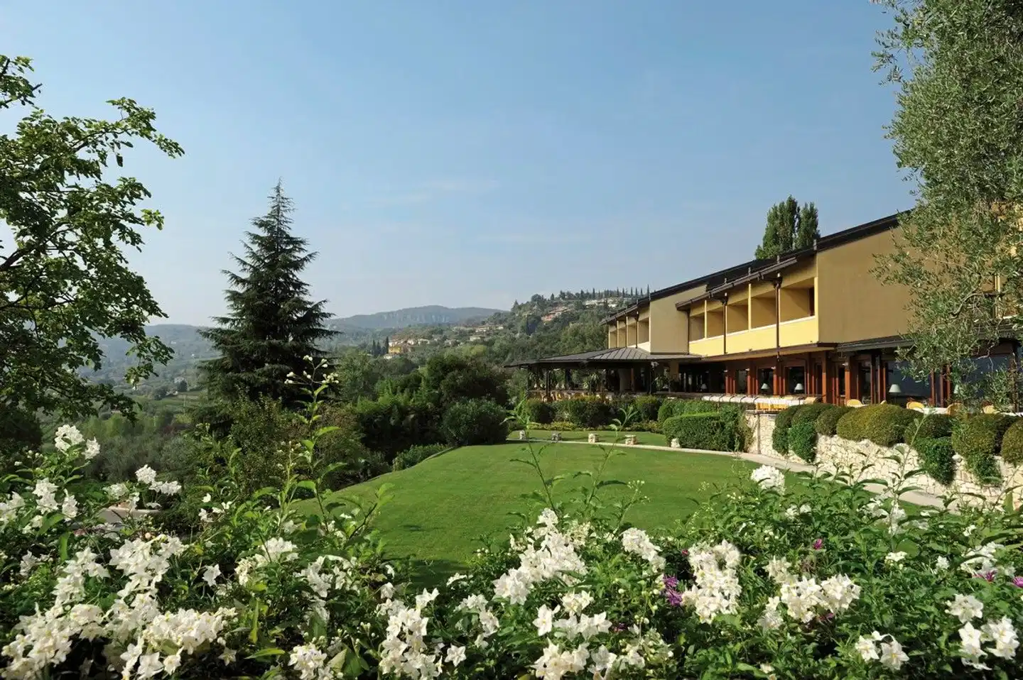 Poiano Garda Resort - Poiano Hotel Aussenansicht