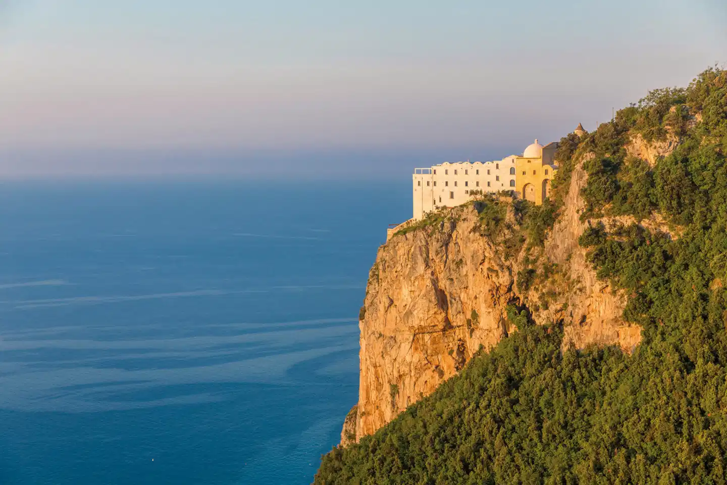 Monastero Santa Rosa Hotel & Spa Landschaft