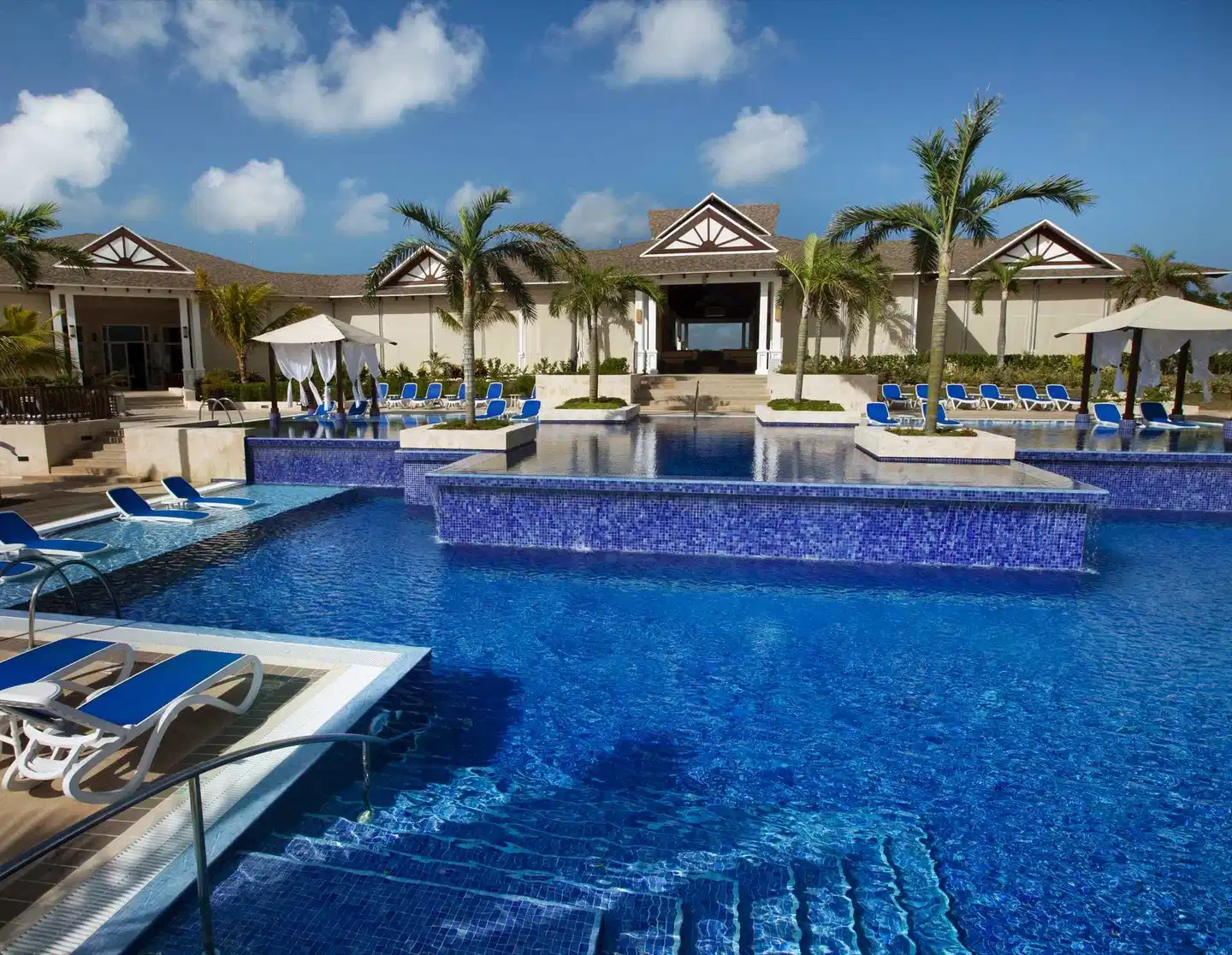Royalton Cayo Santa María POOL