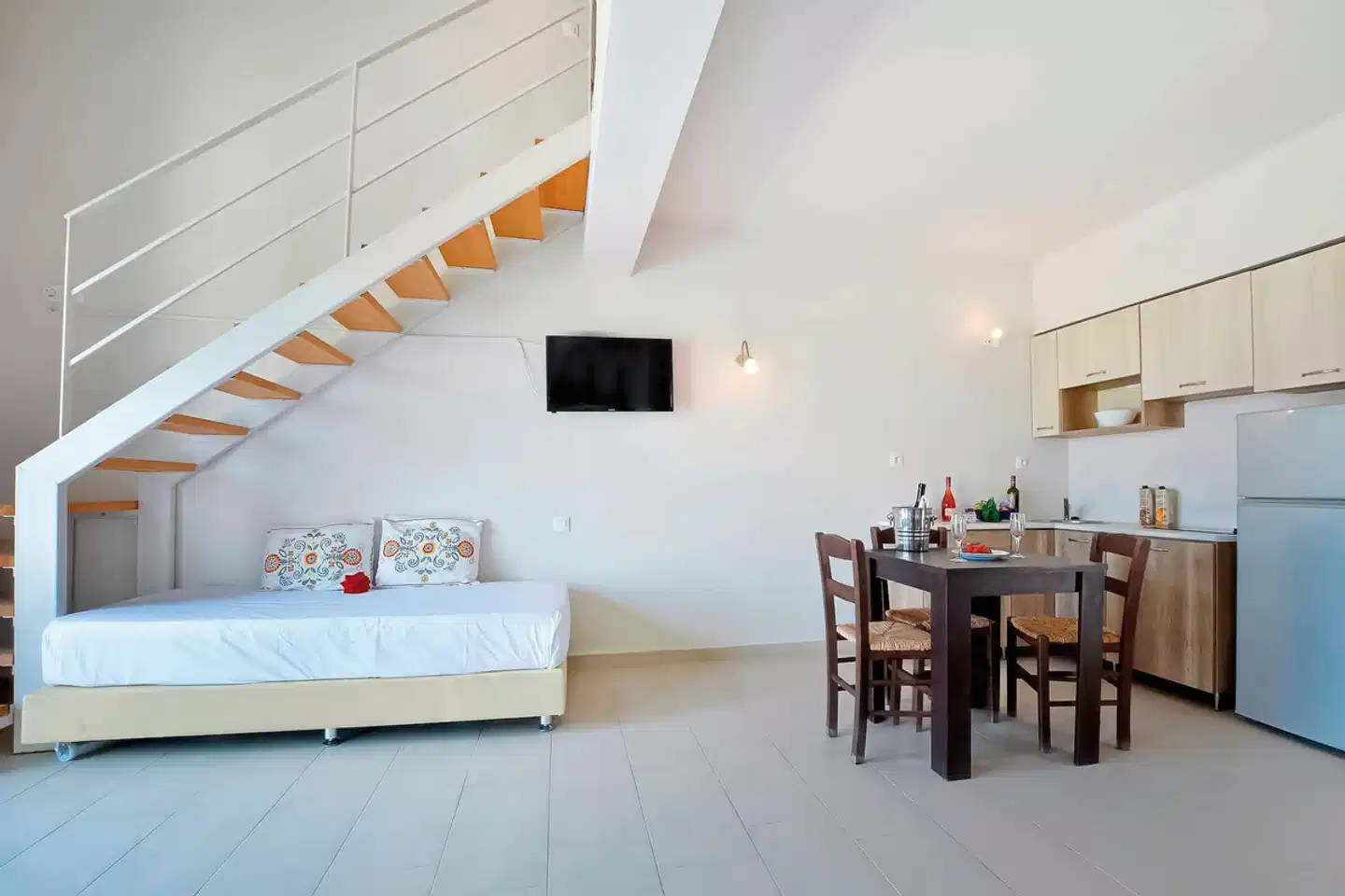 Likithos Hotel Restaurant