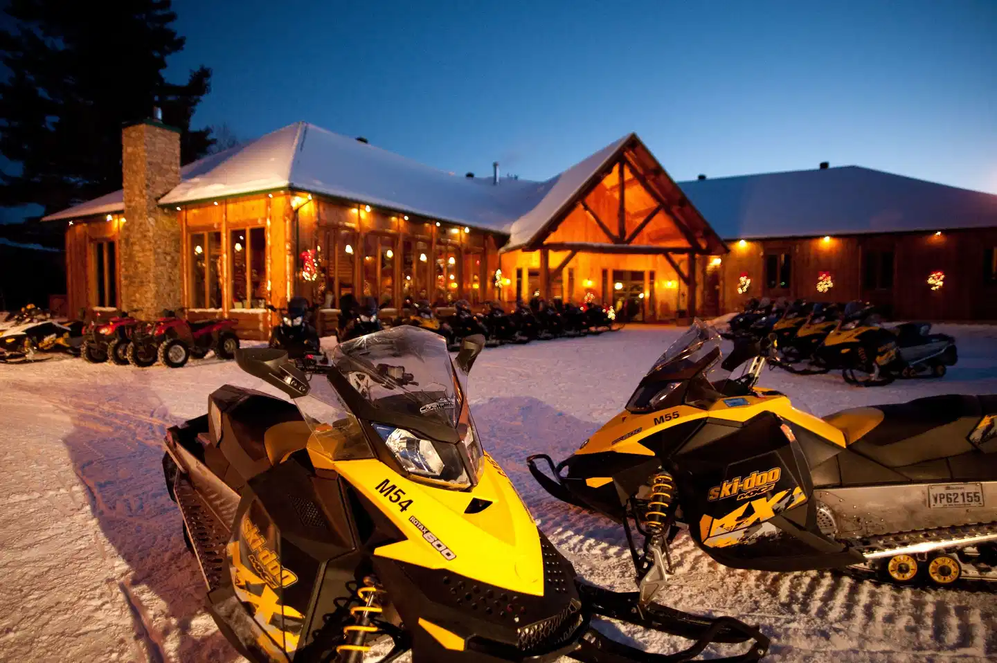 POURVOIRIE MEKOOS Sport und Entertainment