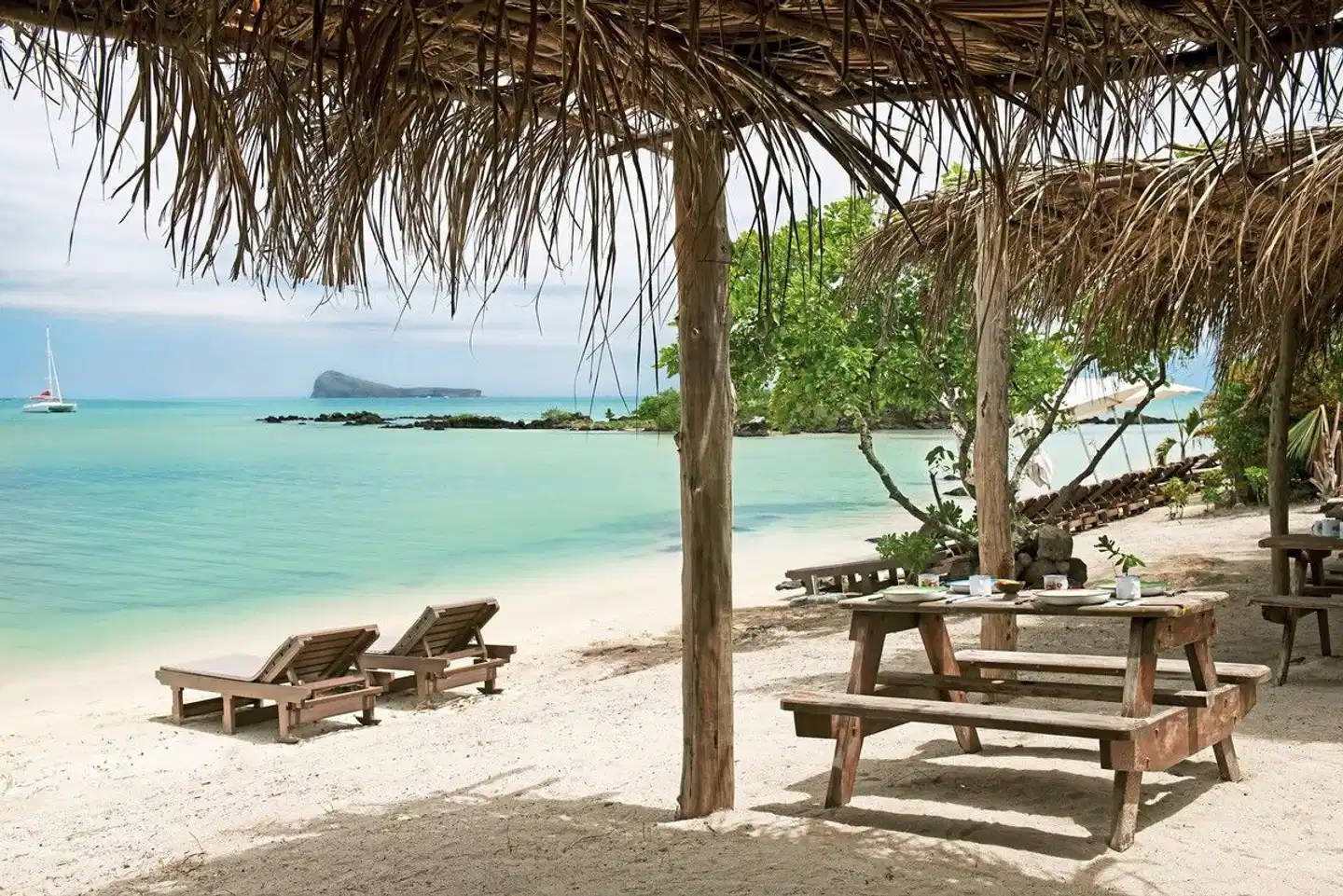 Zilwa Attitude BEACH