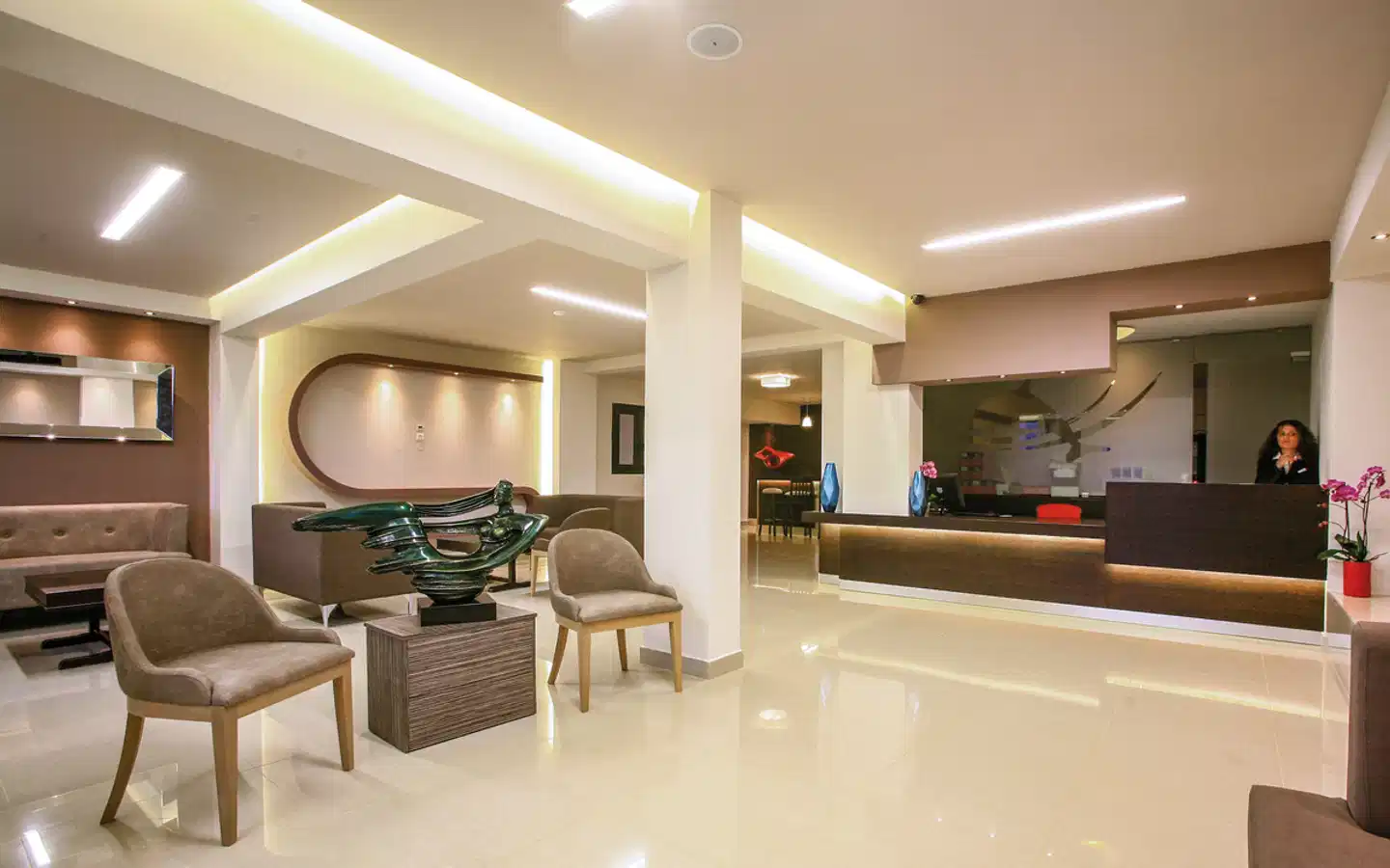 Katrin Suites Lobby