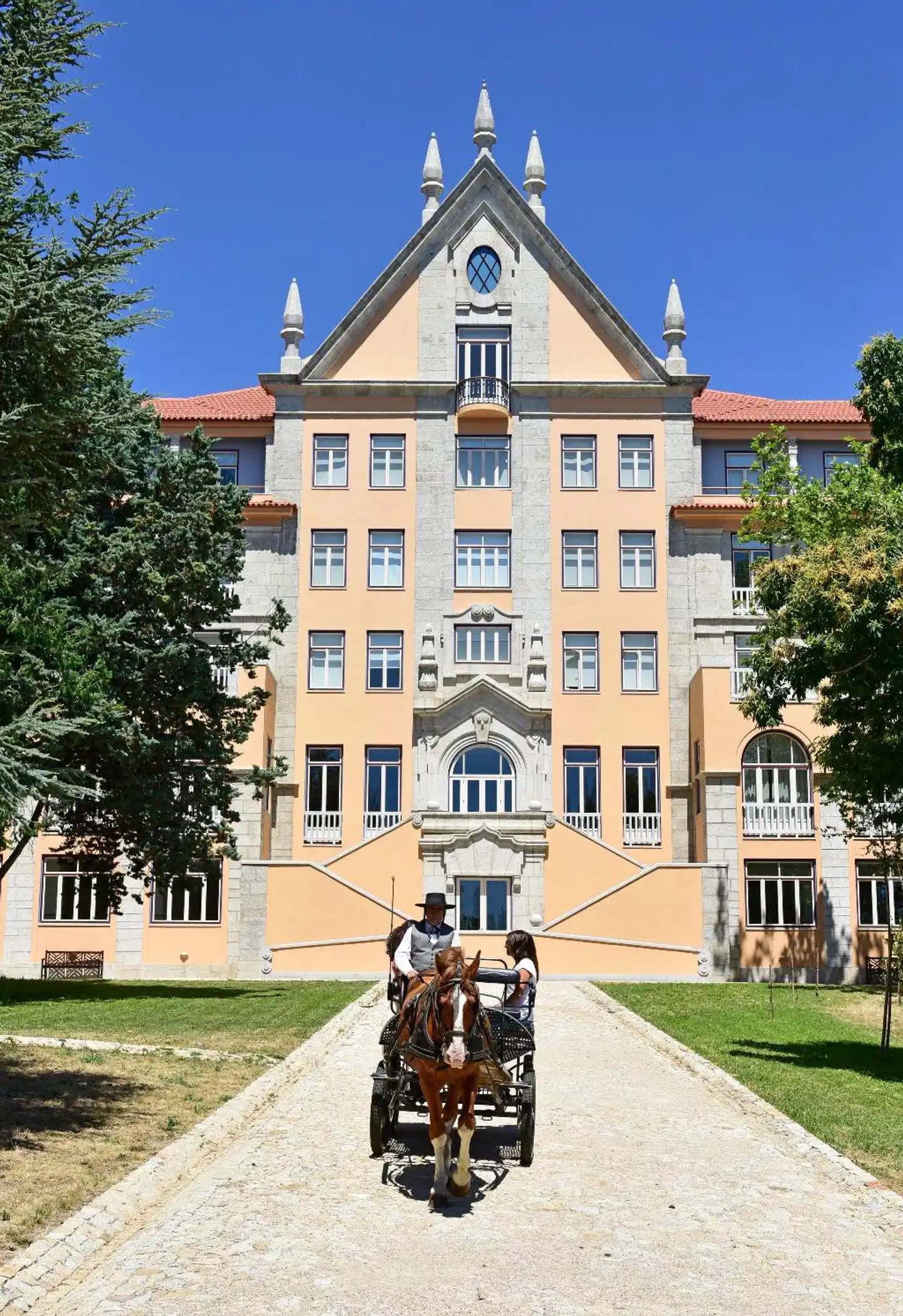 Pousada da Serra da Estrela Aussenansicht