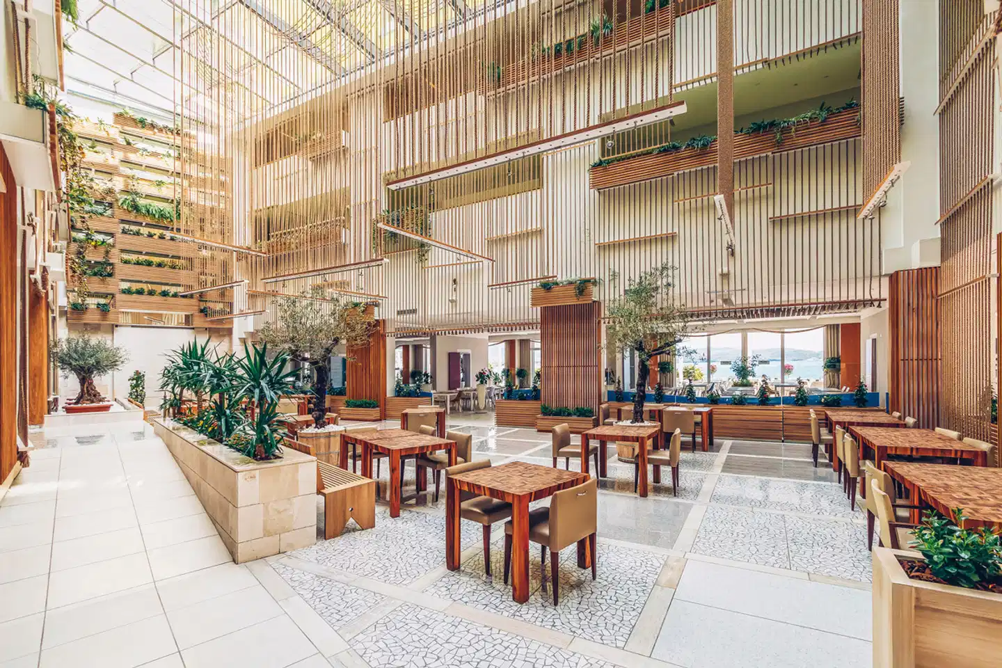 Carine Hotel Park Restaurant