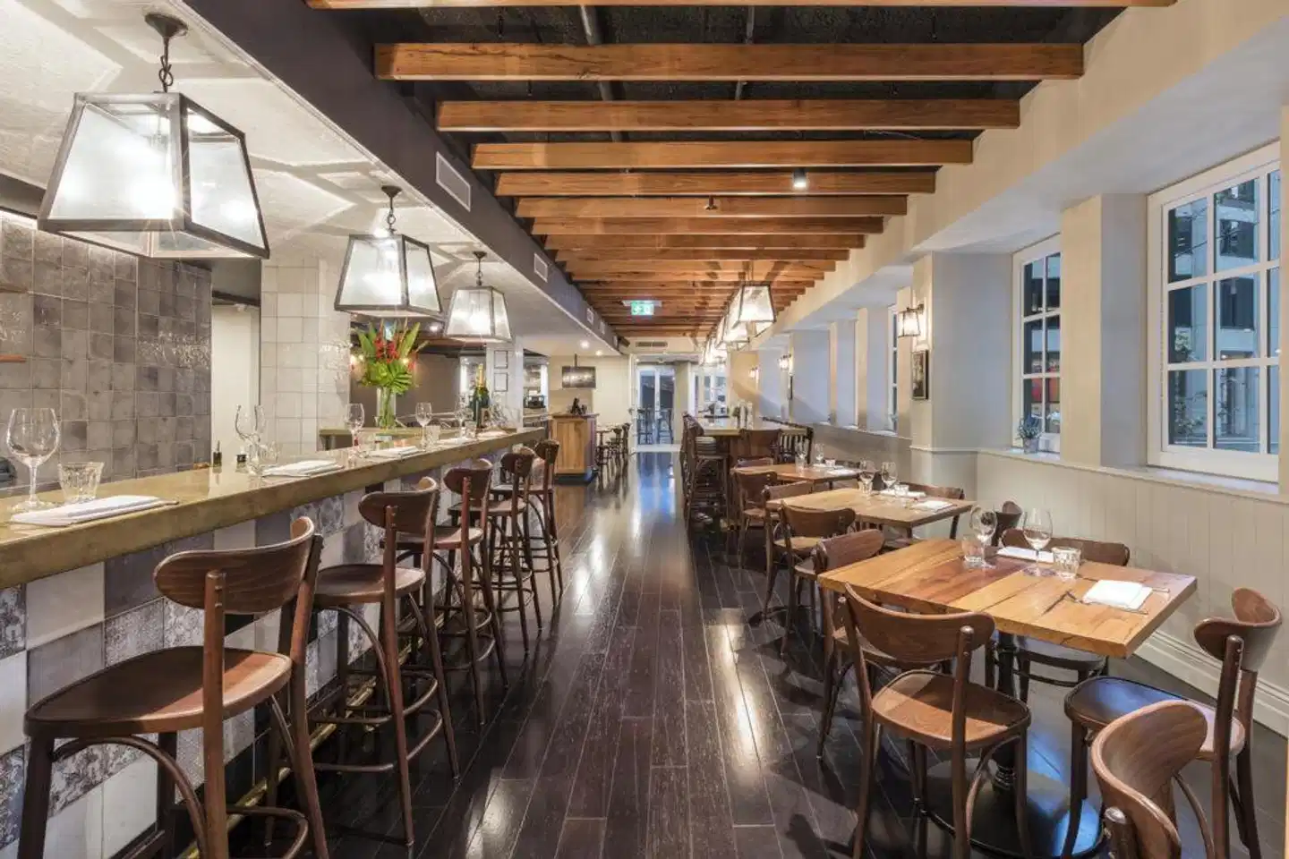 Rydges Australia Square Bar