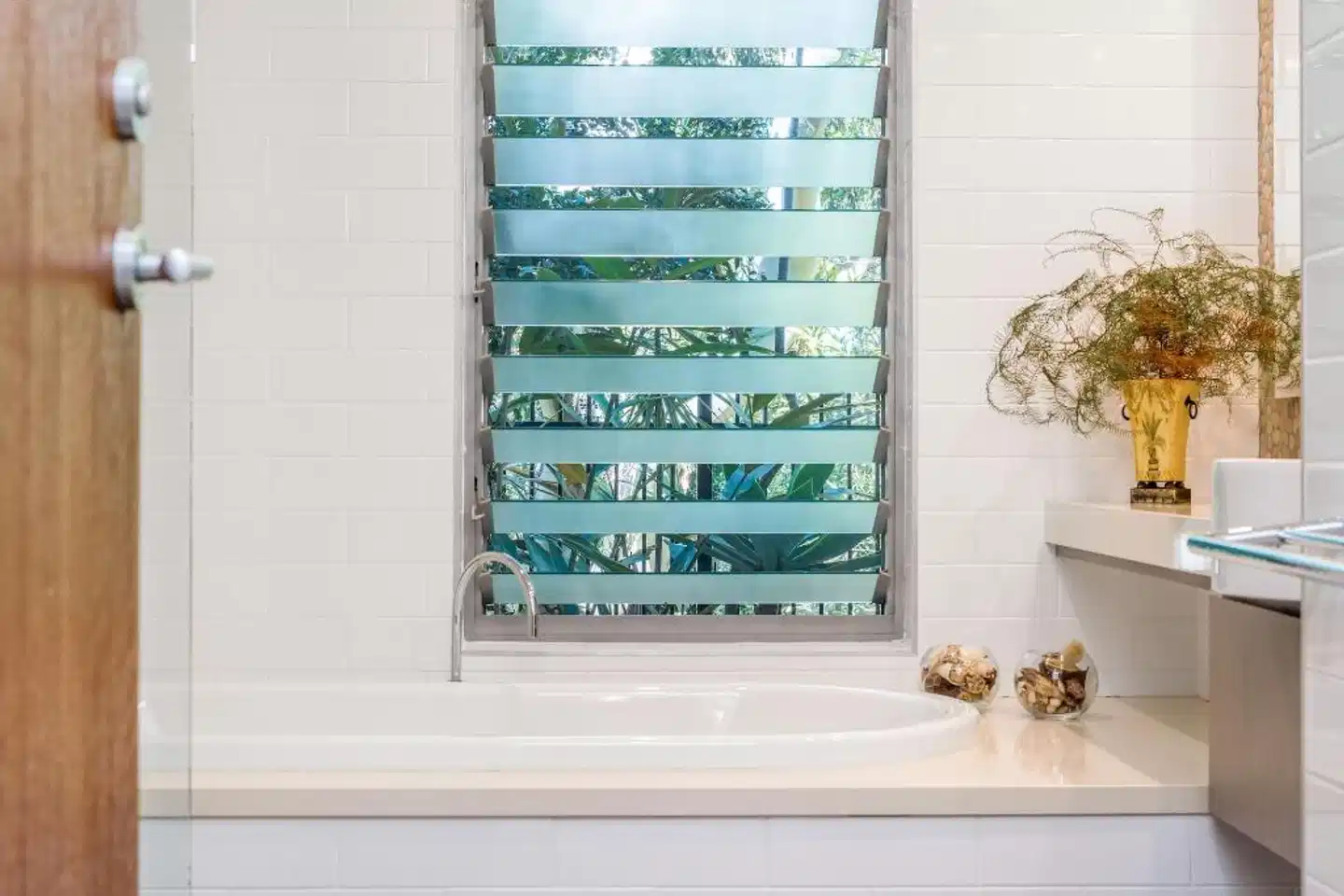 The Oasis Apartments and Treetop Houses Lobby