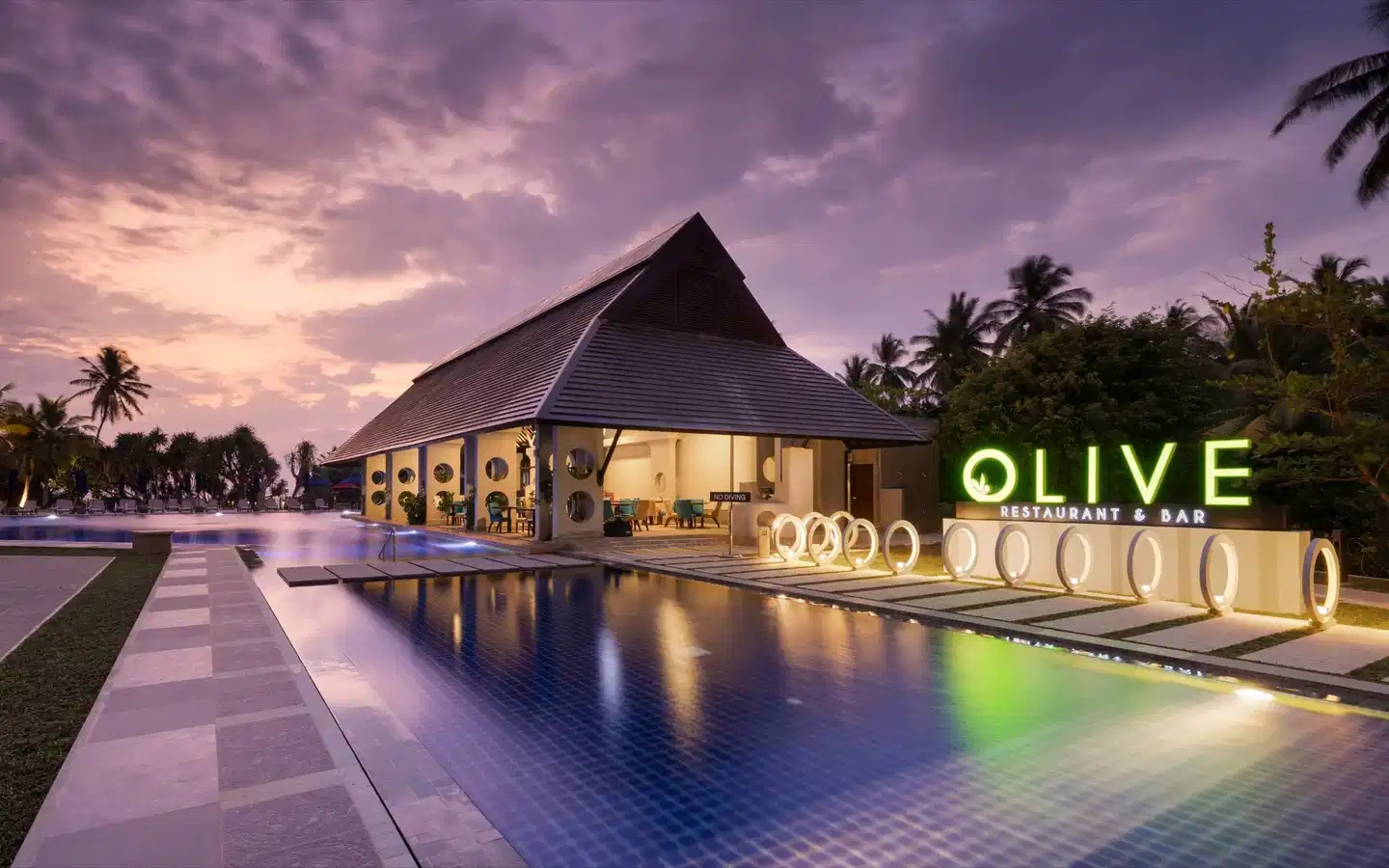 Sheraton Kosgoda Turtle Beach Resort POOL