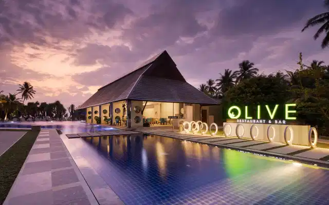 Sheraton Kosgoda Turtle Beach Resort POOL