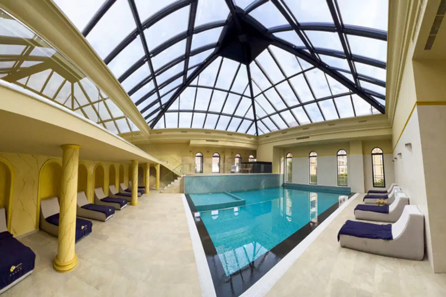 Diamma Resort Hallenbad