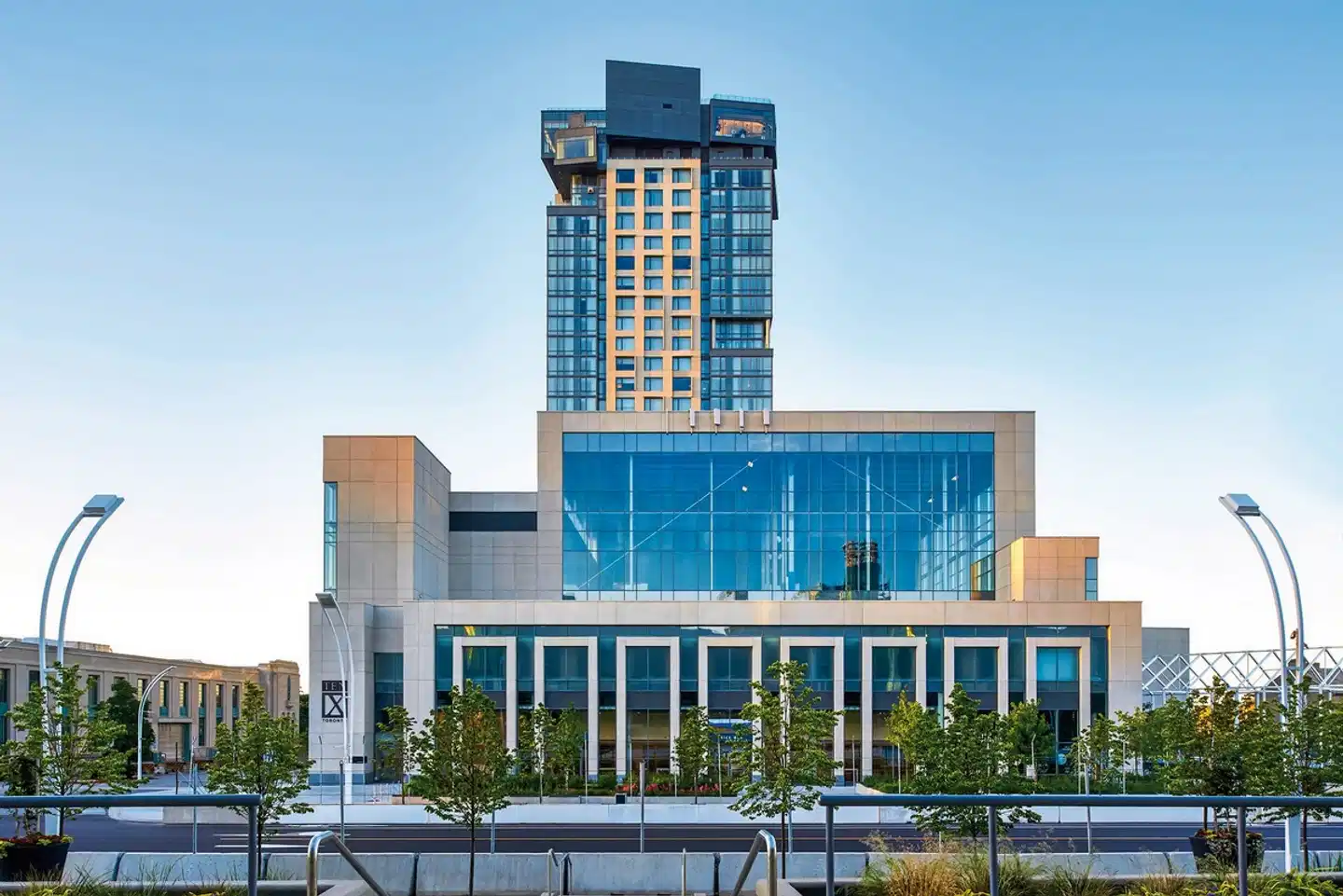 Hotel X Toronto by Library Hotel Collection Aussenansicht