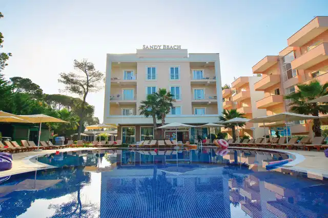 Sandy Beach Hotel POOL