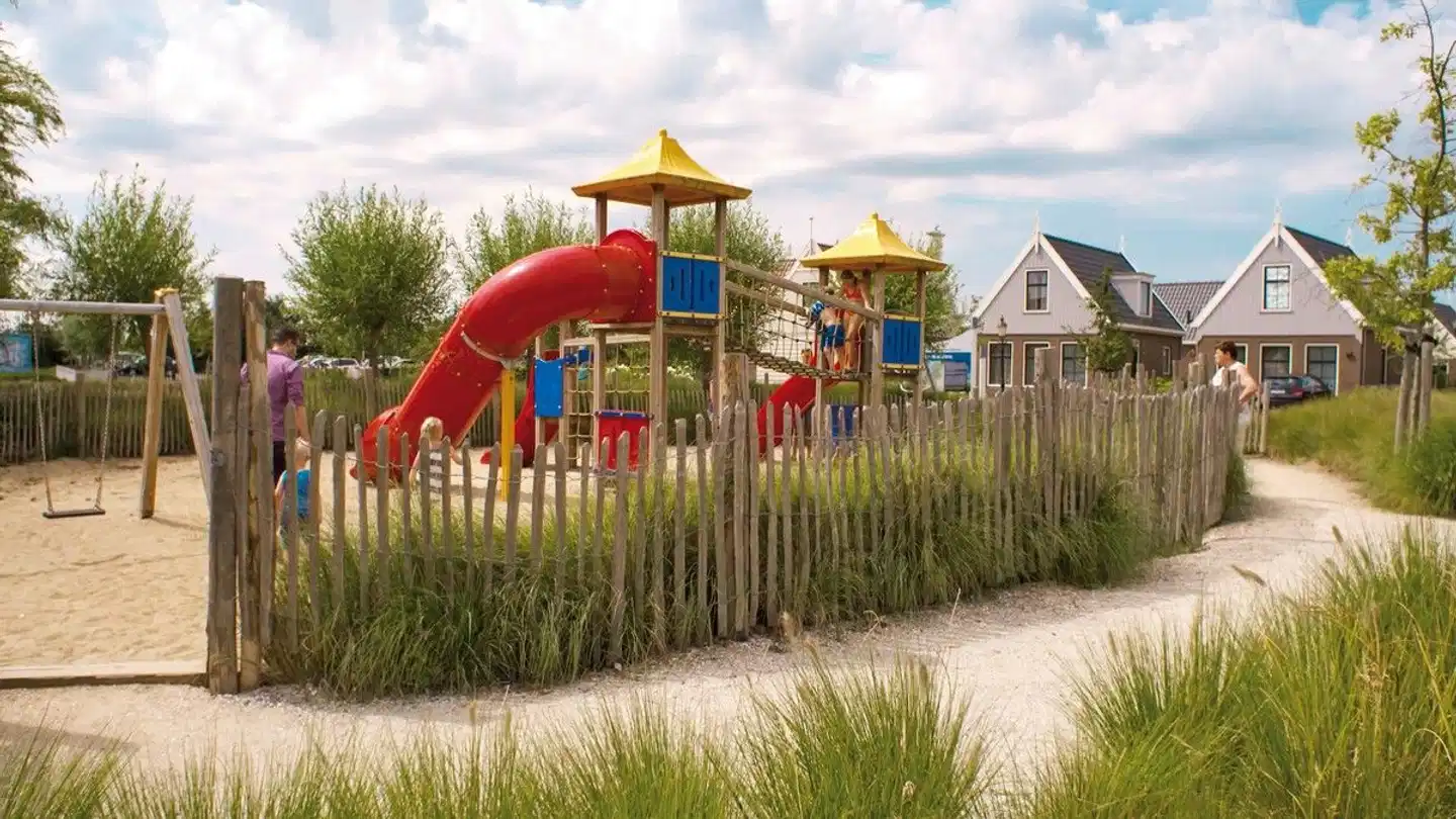 EuroParcs Resort Poort van Amsterdam Sport und Entertainment