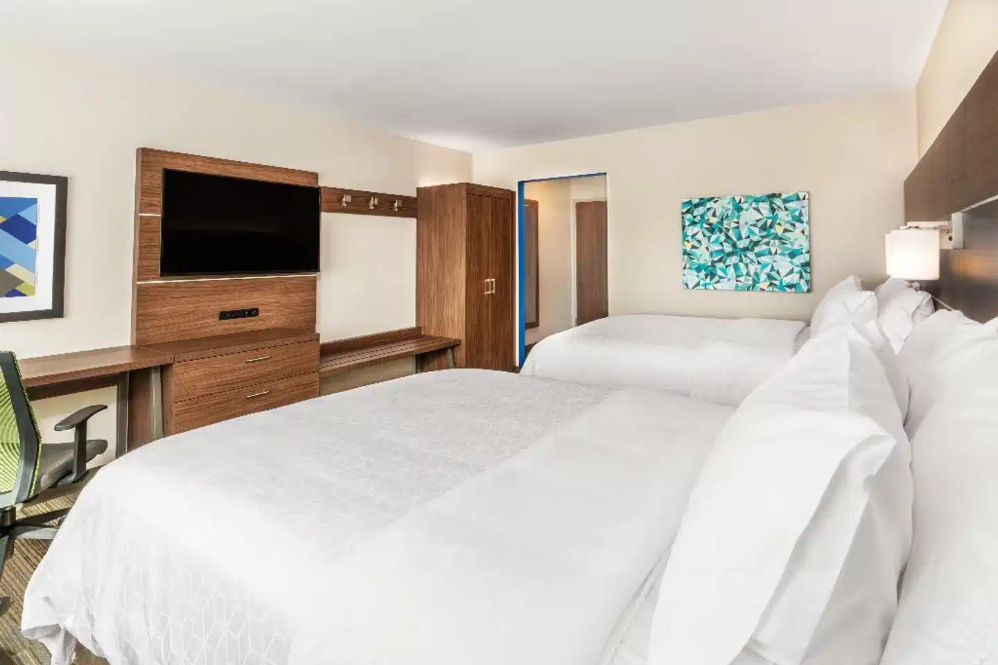 Holiday Inn Express & Suites Lake Havasu - London Bridge Wohnbeispiel