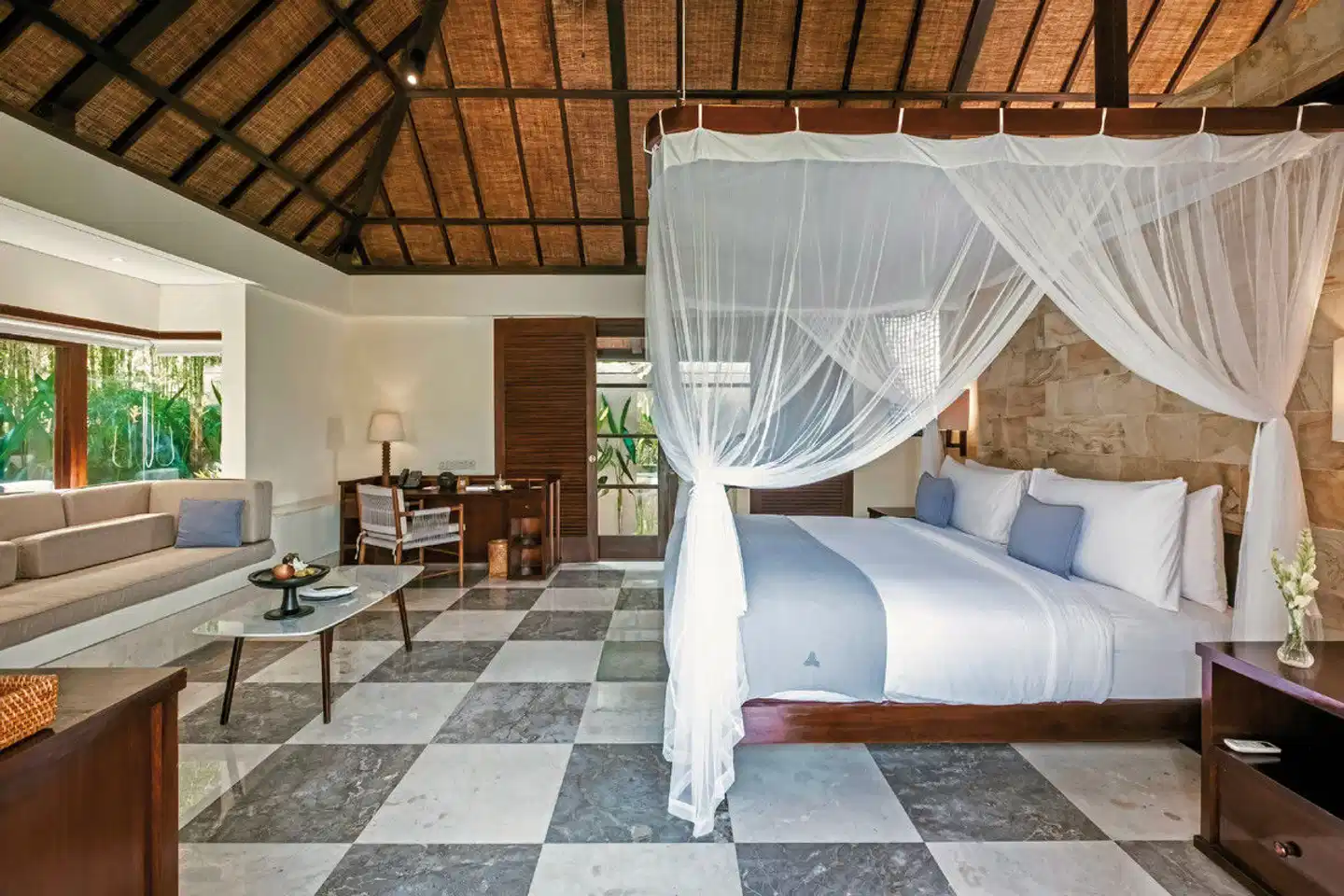 REVIVO Wellness Resort Nusa Dua Bali Lobby