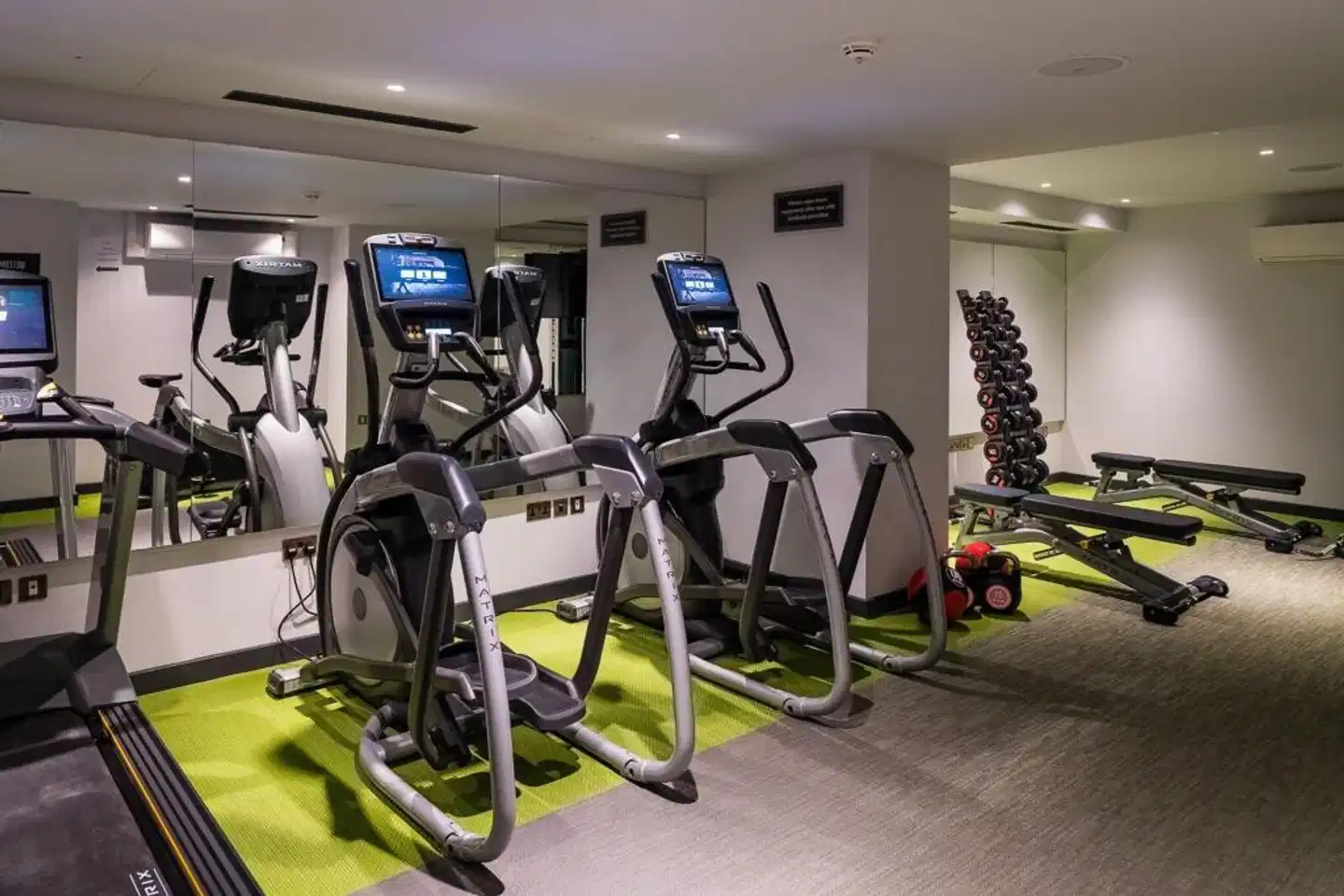 The Dixon, Tower Bridge, Autograph Collection Sport und Entertainment