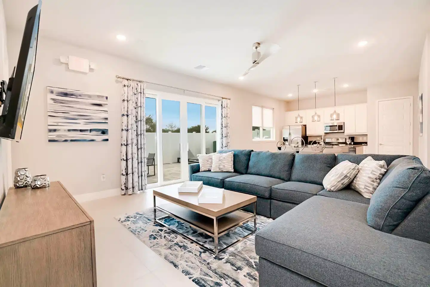 Spectrum Resort Apartments Lobby