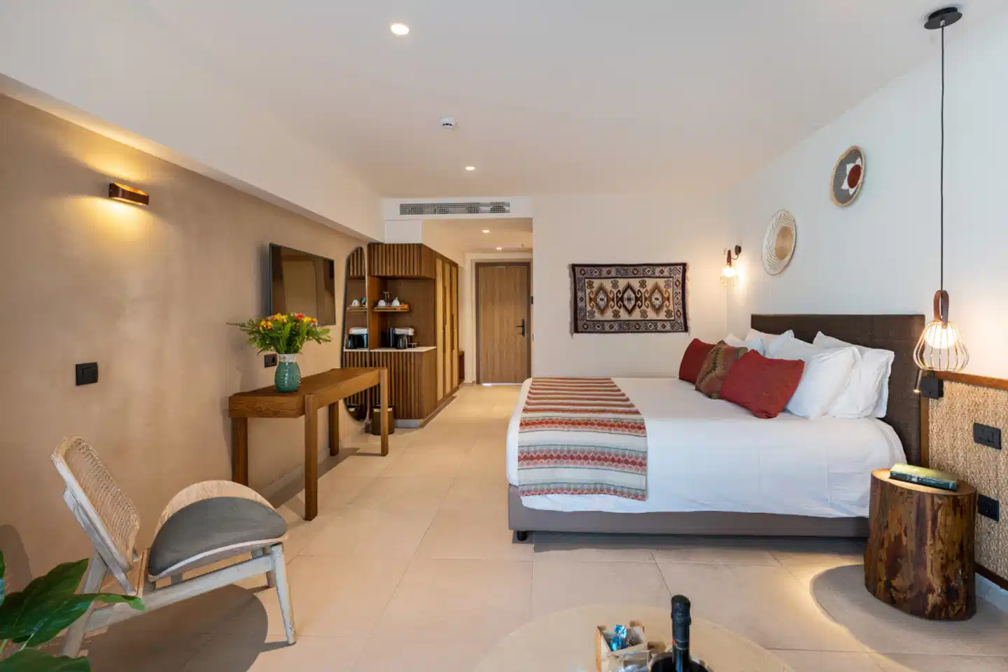 Minos Ambassador Suites & Spa Wohnbeispiel