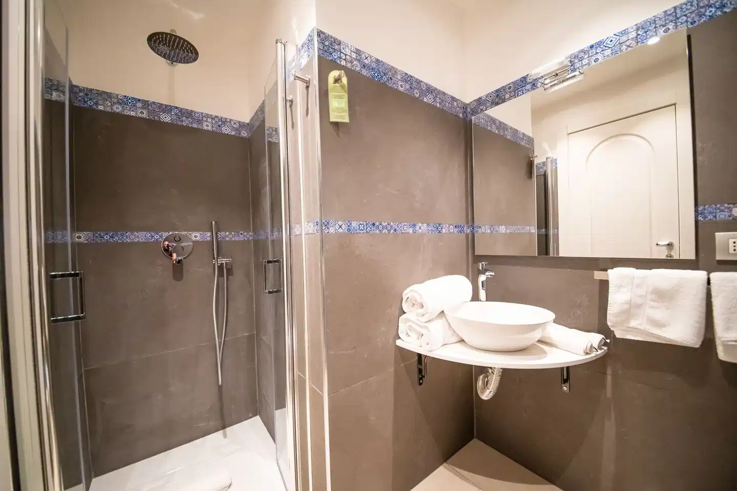 B&B Napoli Time Badezimmer