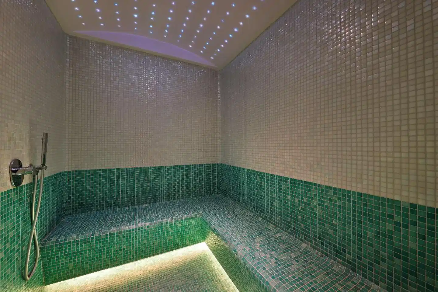 Doubletree by Hilton Sharjah Waterfront Hotel & Residences Wellness