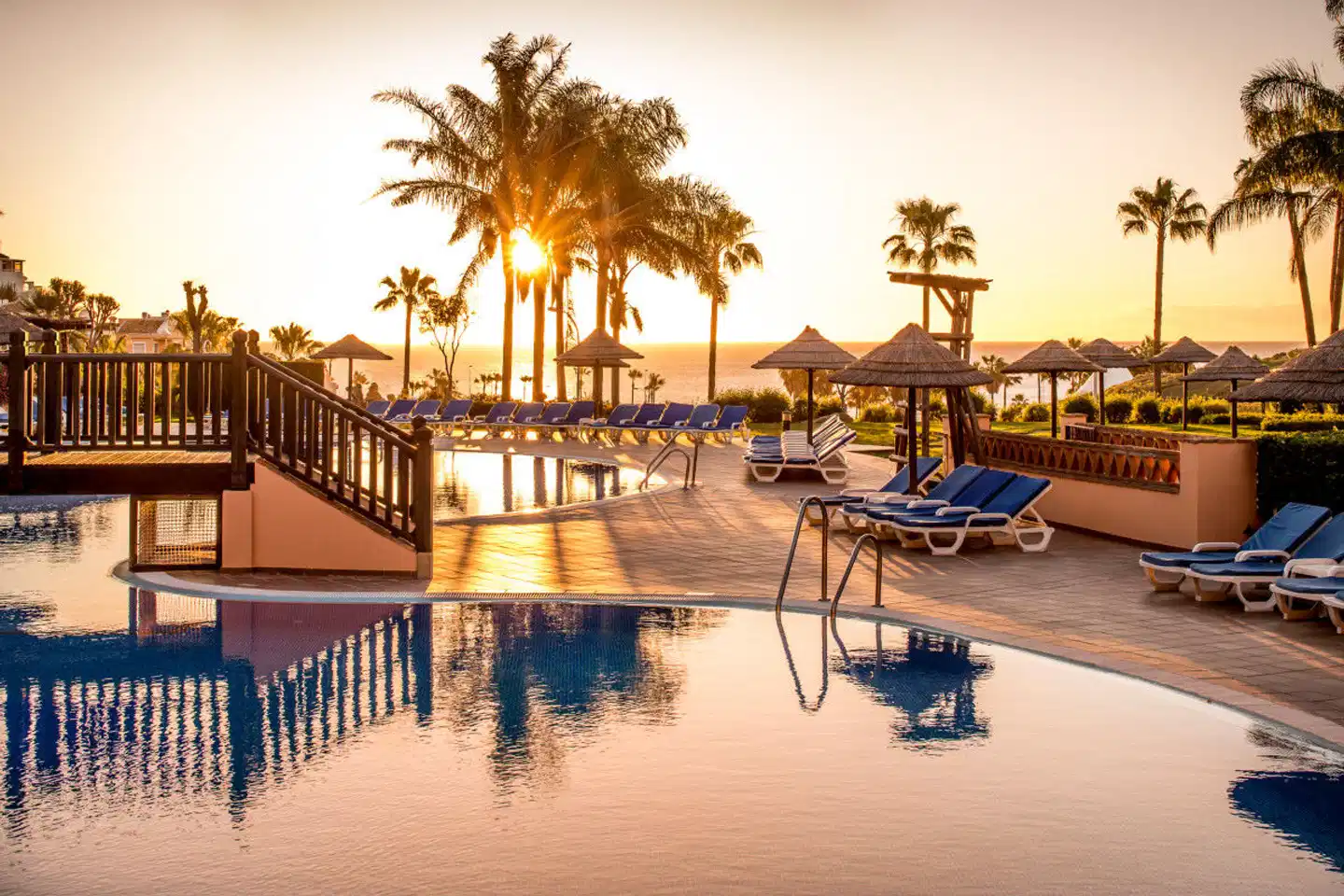 Wyndham Grand Residences Costa del Sol Pool