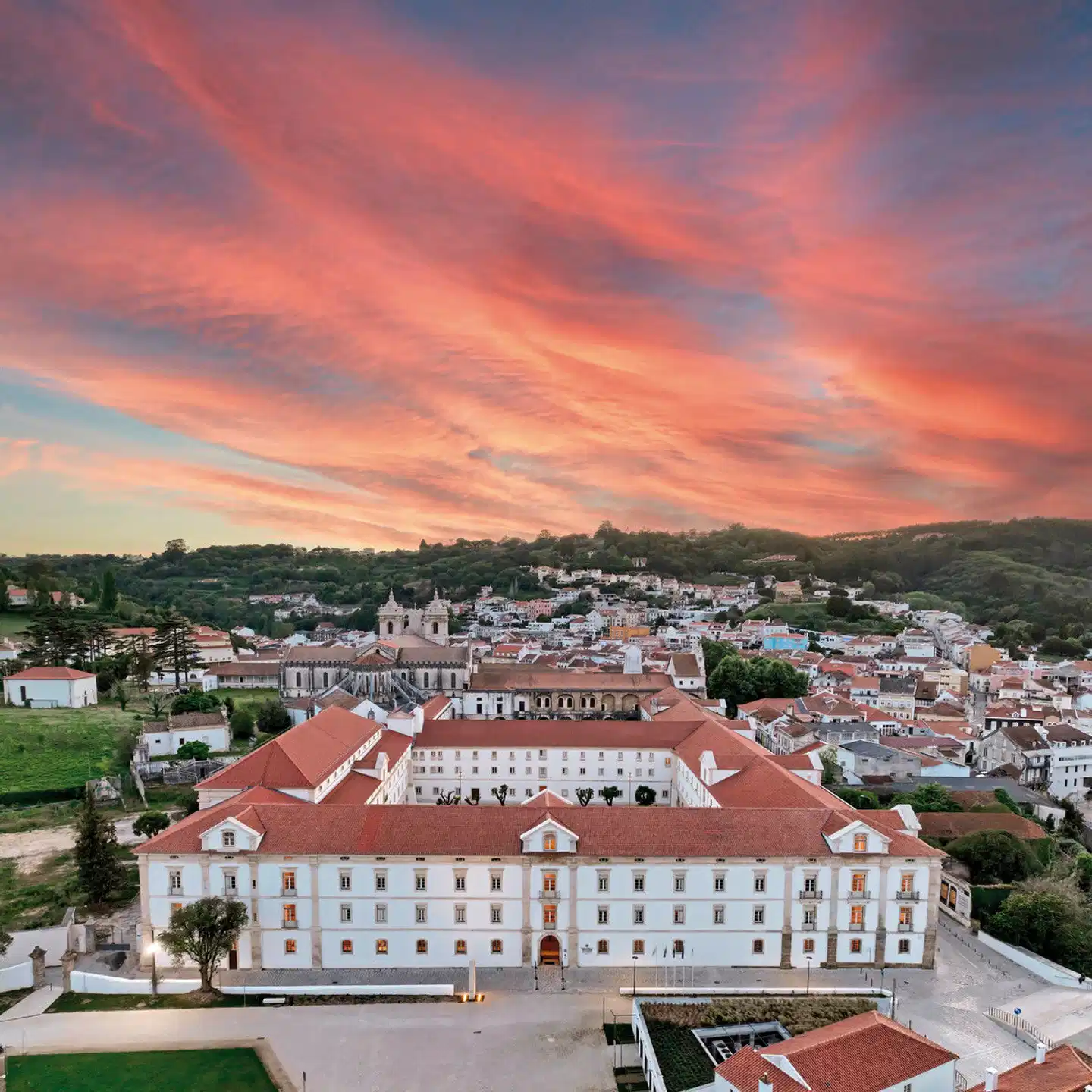 Montebelo Mosteiro de Alcobaca Historic Hotel Aussenansicht
