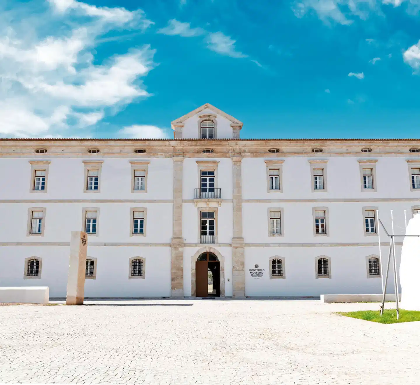 Montebelo Mosteiro de Alcobaca Historic Hotel Aussenansicht
