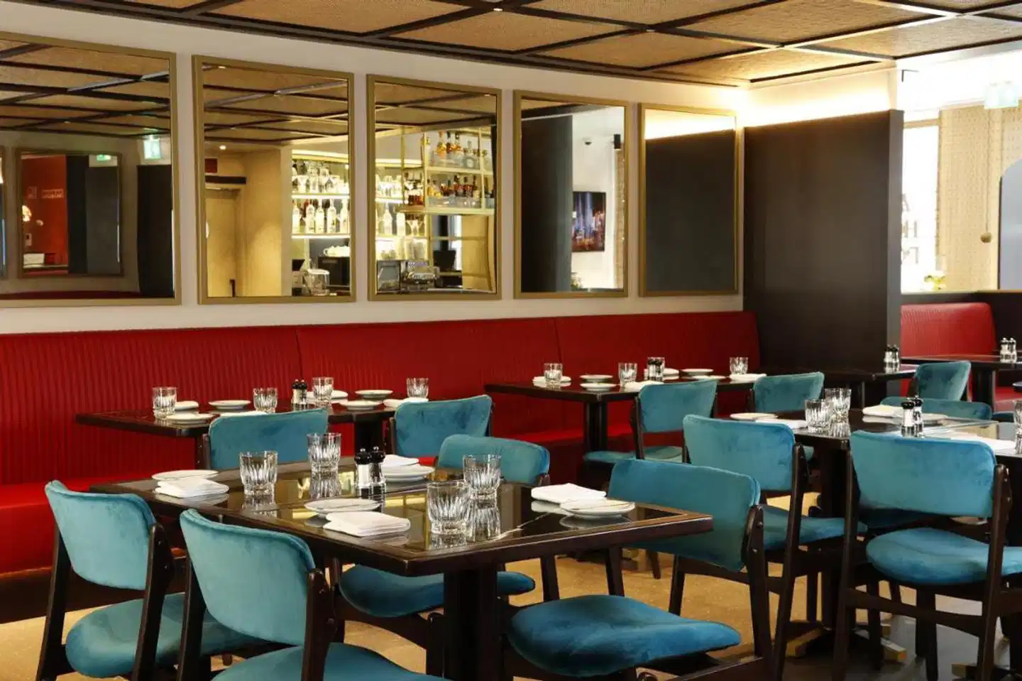 Arts Hotel Porto, Tapestry Collection by Hilton Restaurant